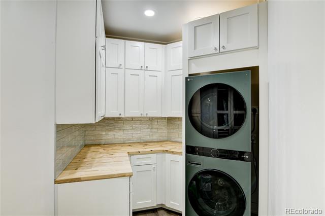 11905 Highland Circle