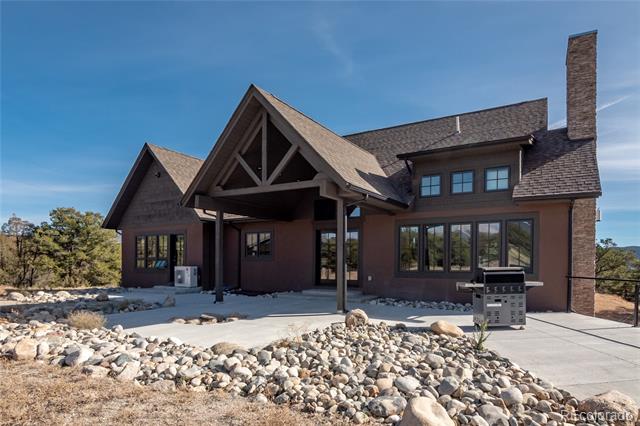 11905 Highland Circle
