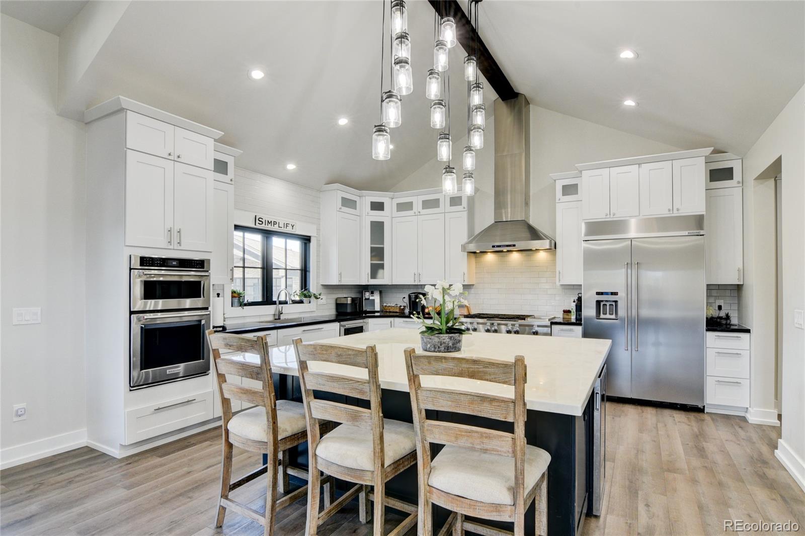 11905 Highland Circle