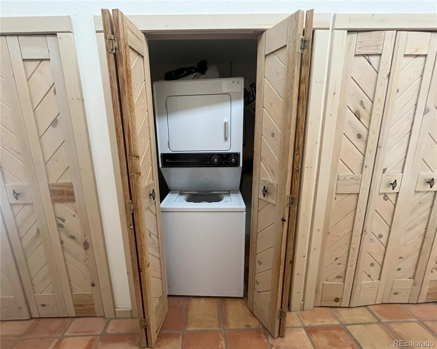 30612 Mountainside Drive