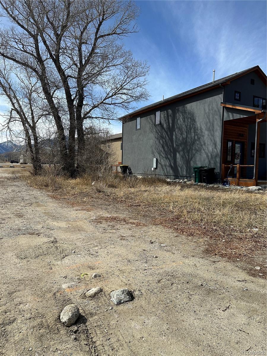 668 S Gunnison Avenue