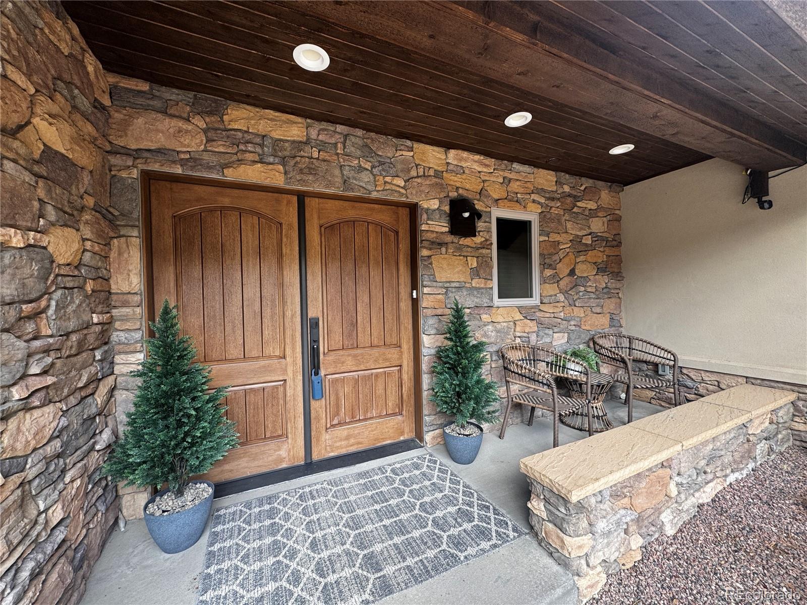 30220 Columbia Point
