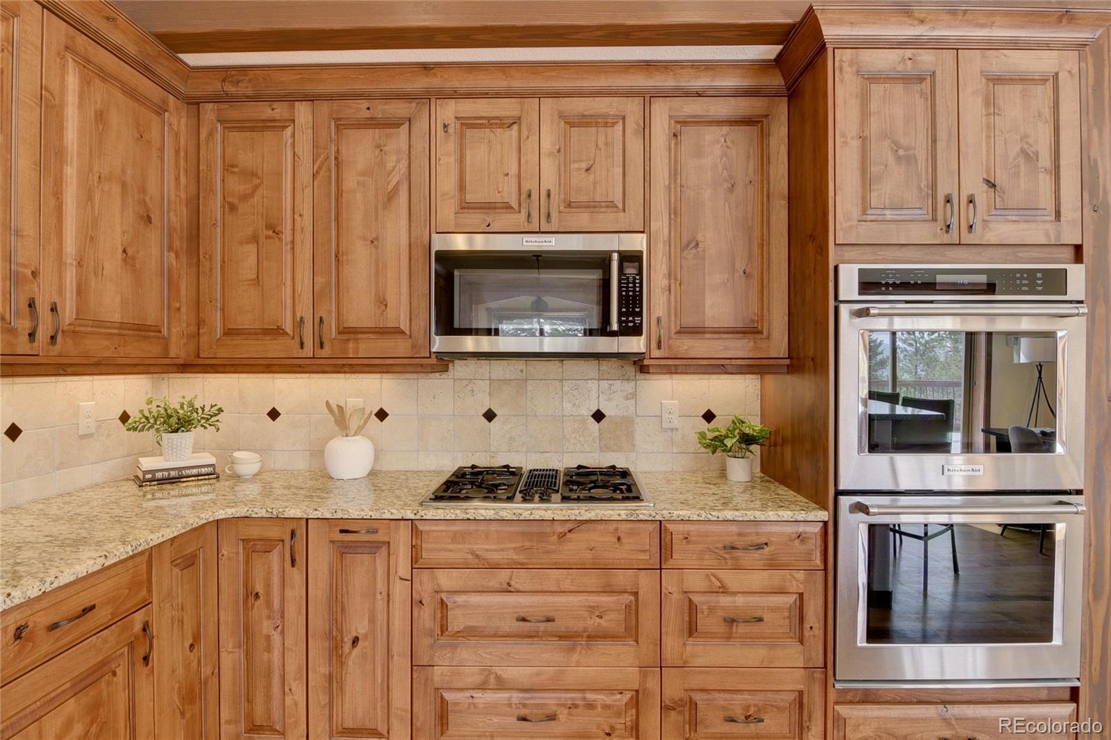 30220 Columbia Point