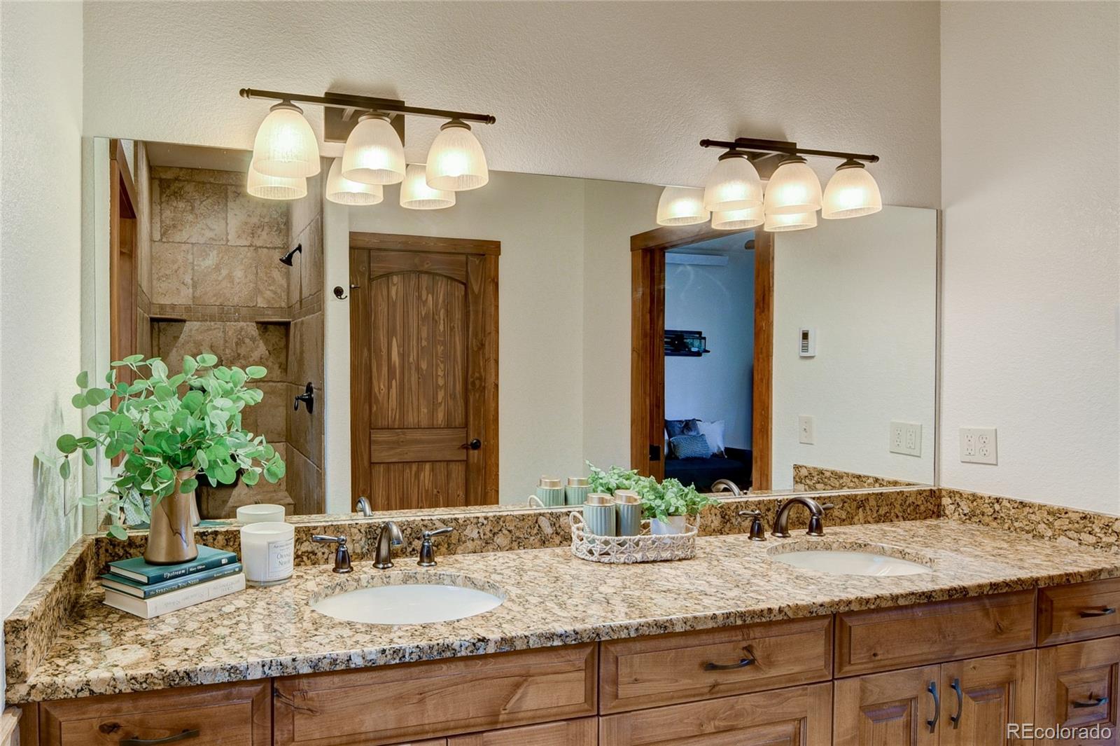 30220 Columbia Point