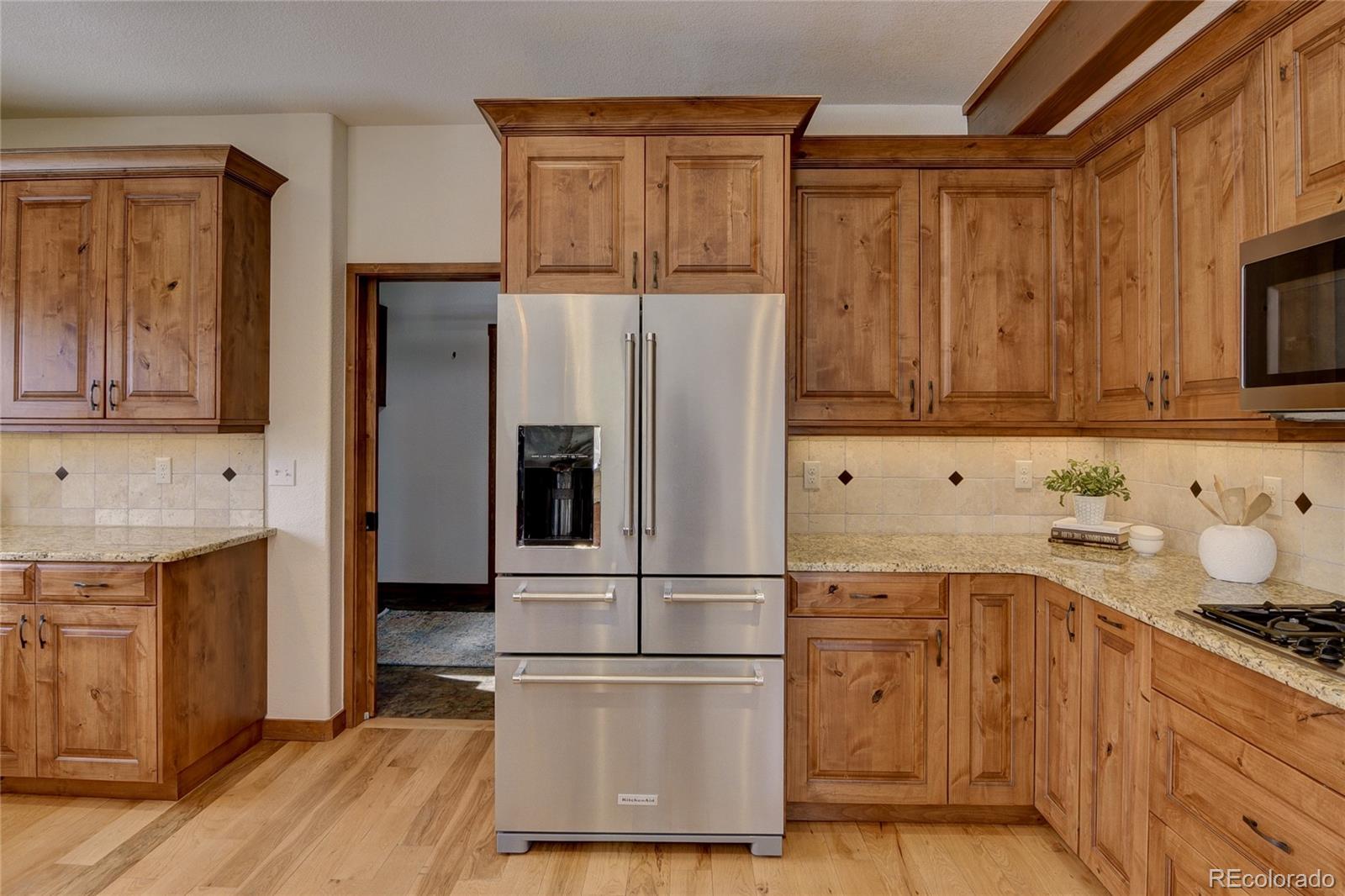 30220 Columbia Point