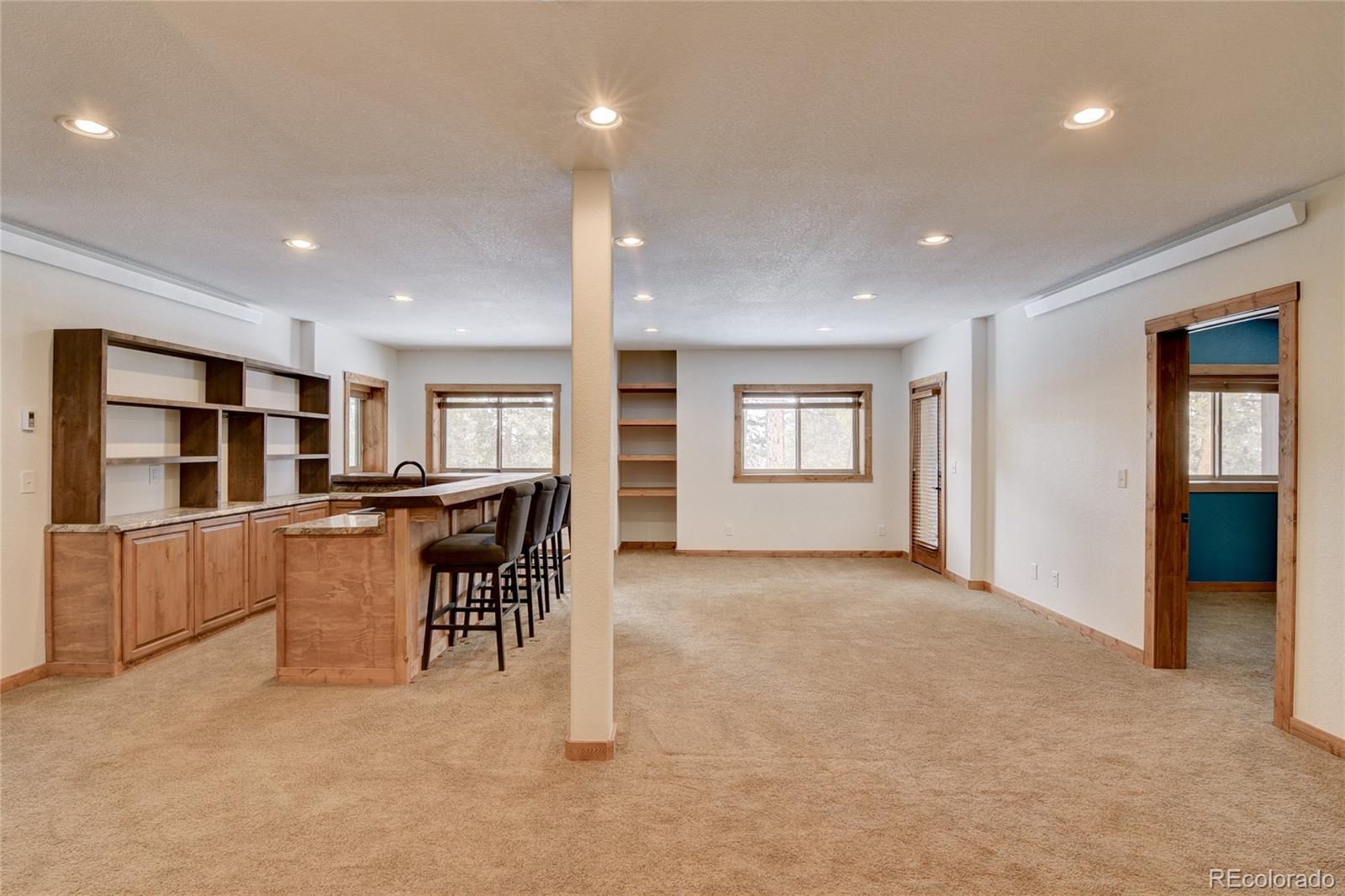 30220 Columbia Point