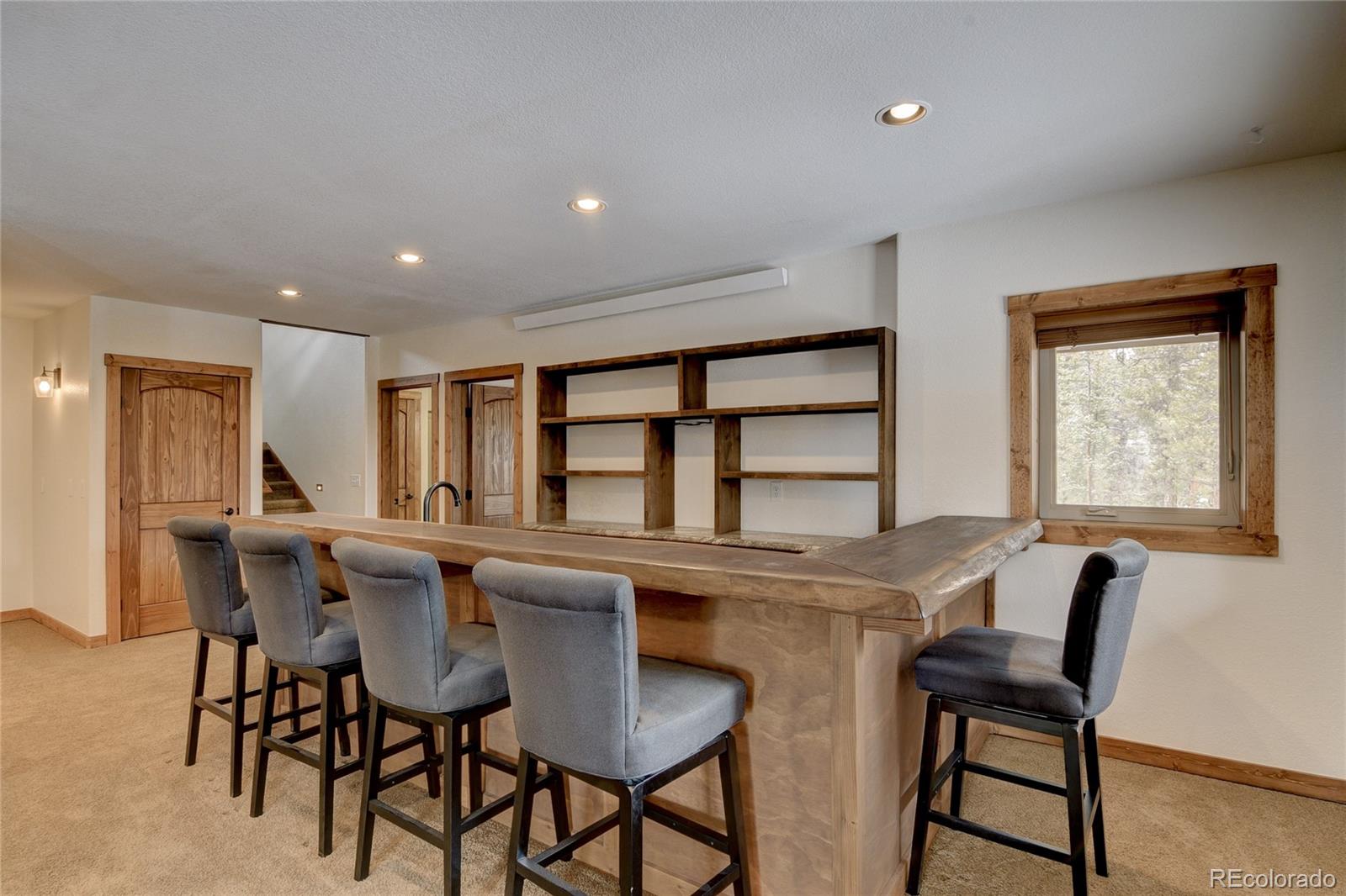 30220 Columbia Point