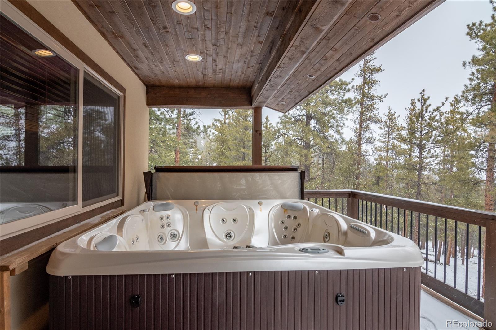 30220 Columbia Point