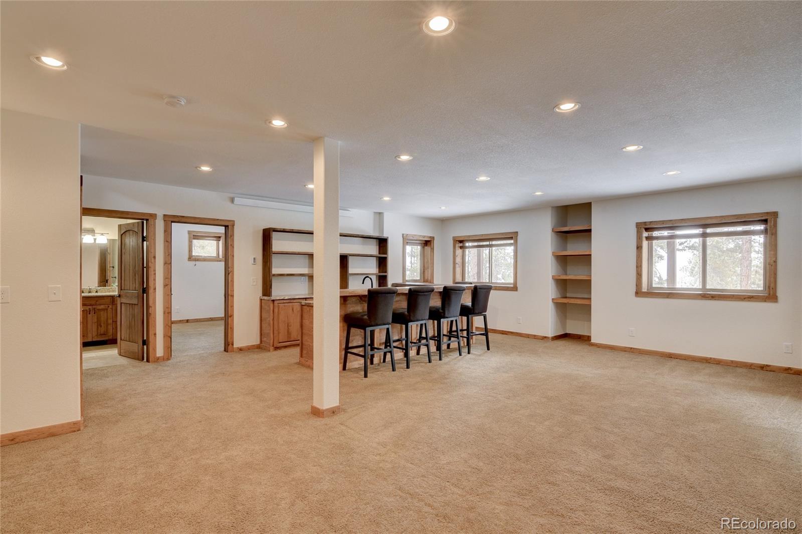 30220 Columbia Point