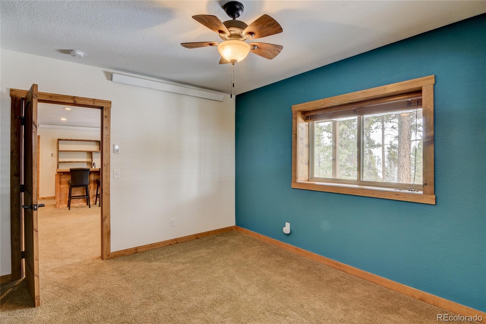 30220 Columbia Point