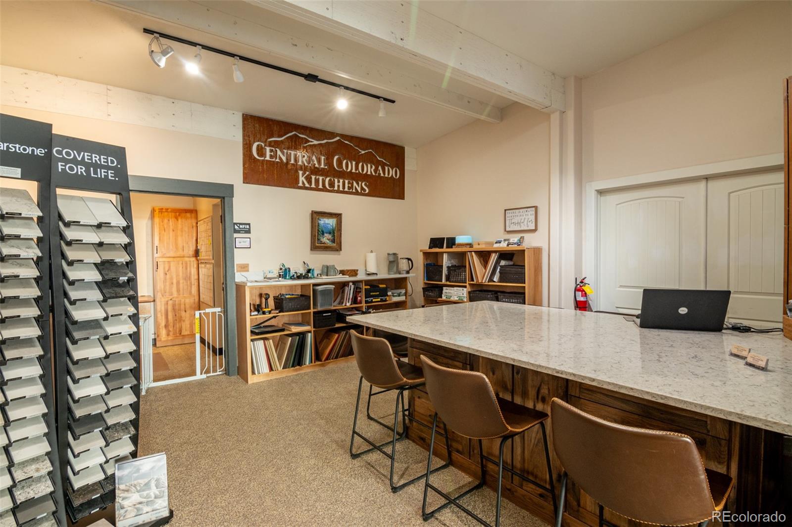 301 E Main Street Unit: 115