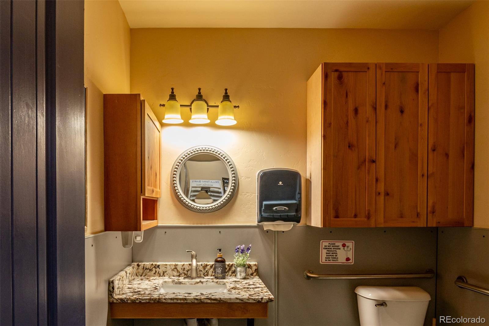 301 E Main Street Unit: 115