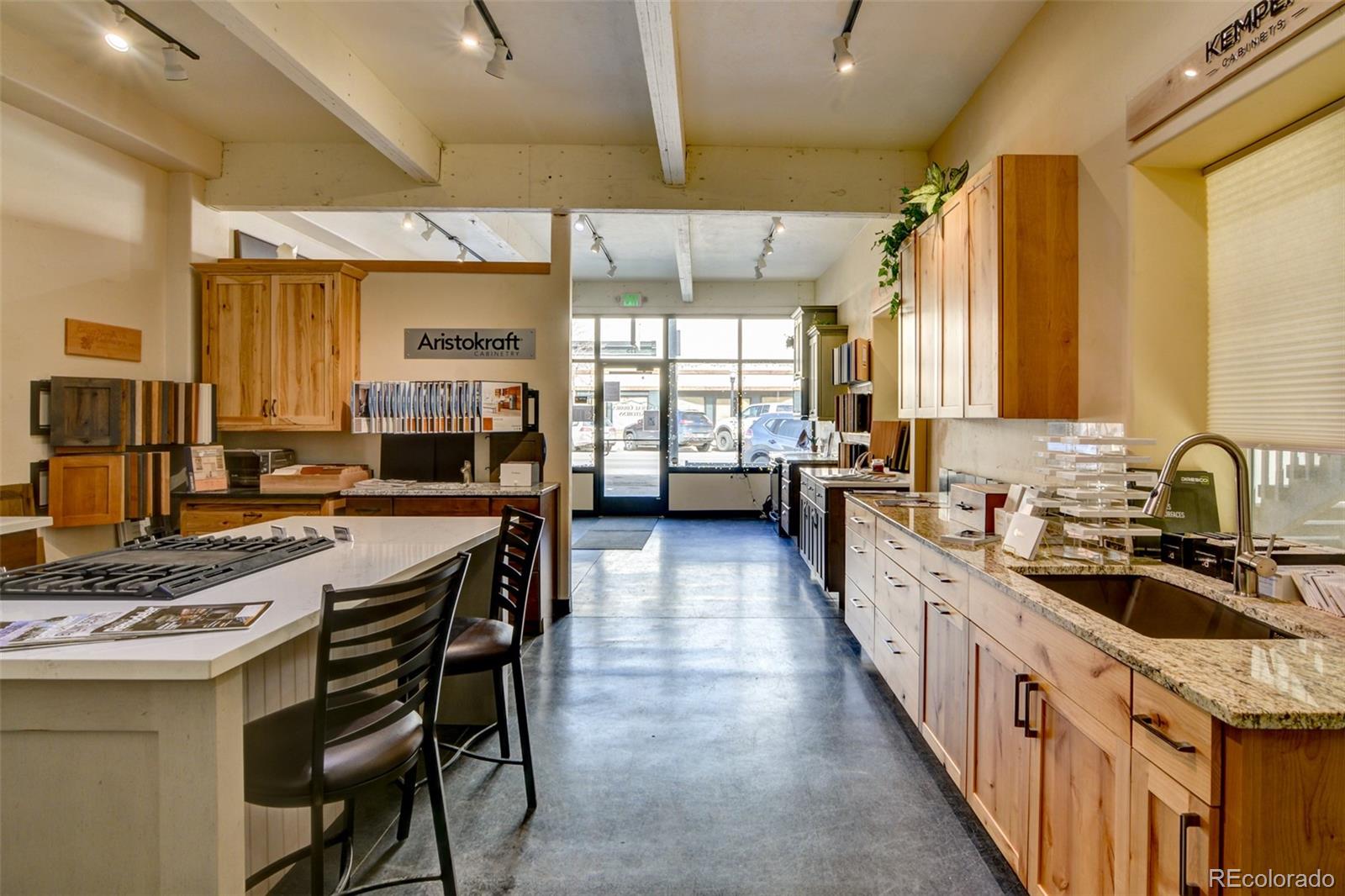 301 E Main Street Unit: 115