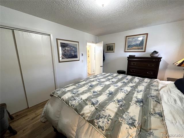 120 Surrey Street