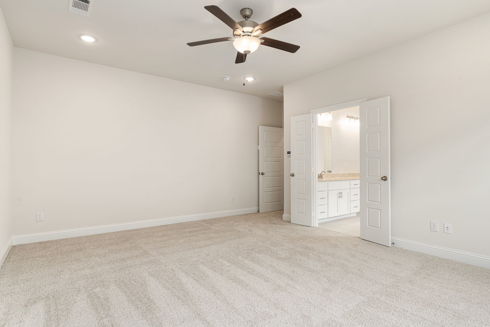110 Bridgewater Way Unit: 12