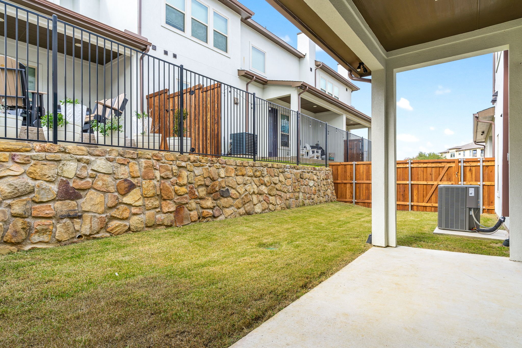 421 Waterscape Drive 927