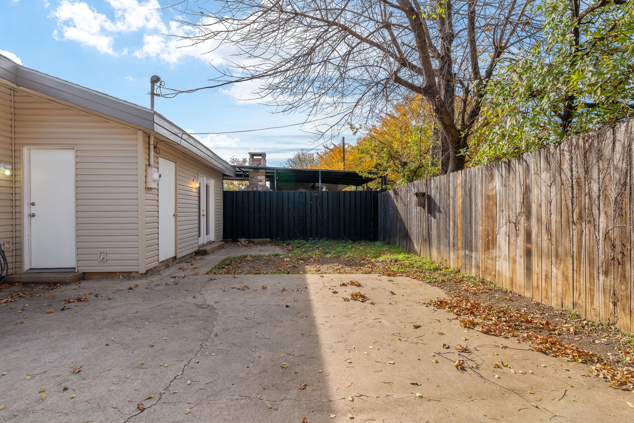 526 Hunters Glen Street
