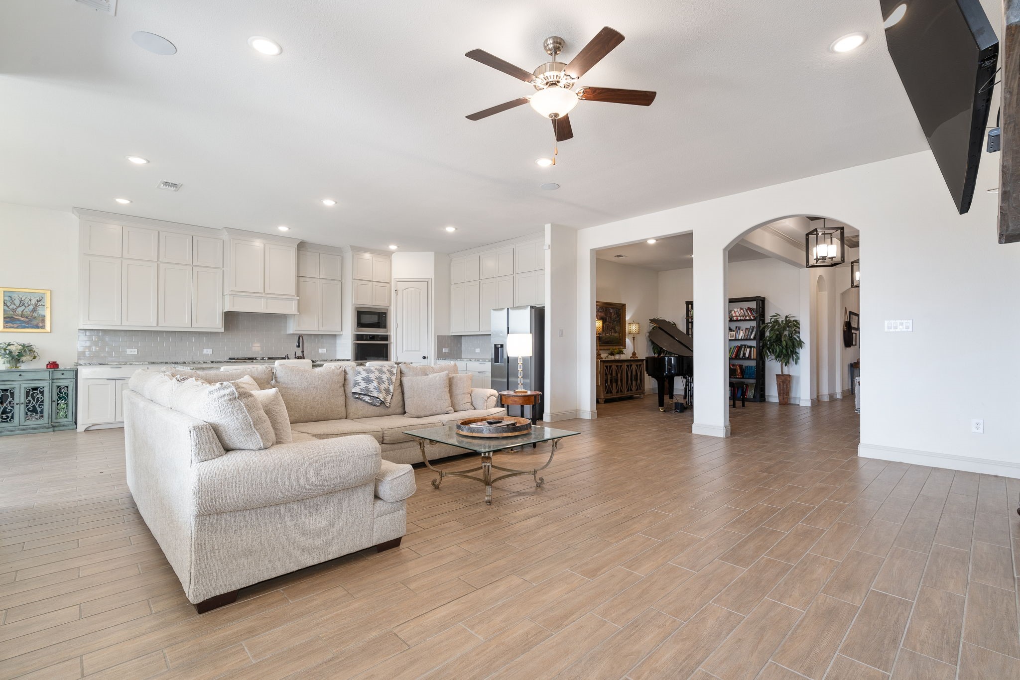 12140 Indian Creek Drive