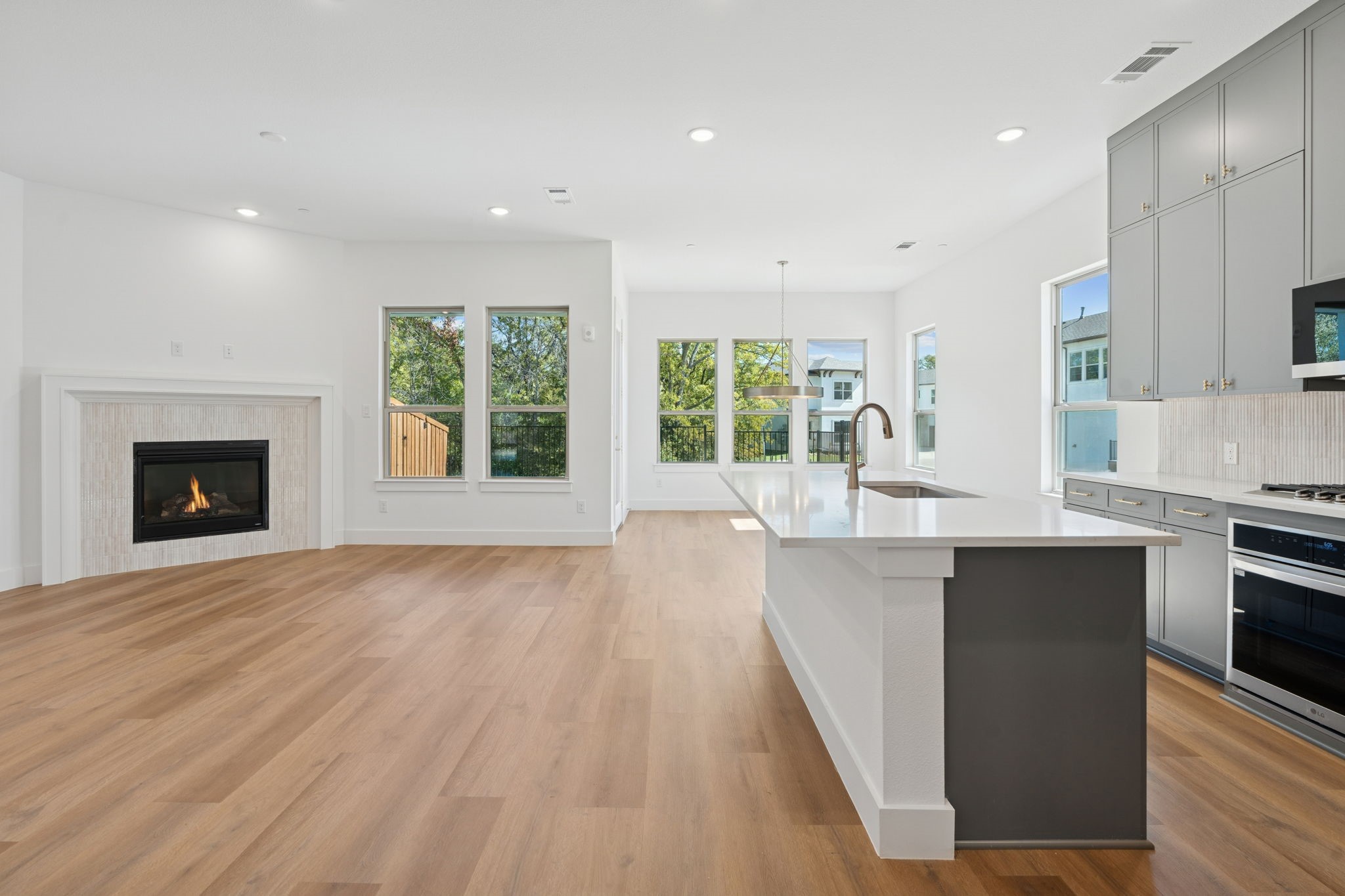 444 Waters Edge Drive 719