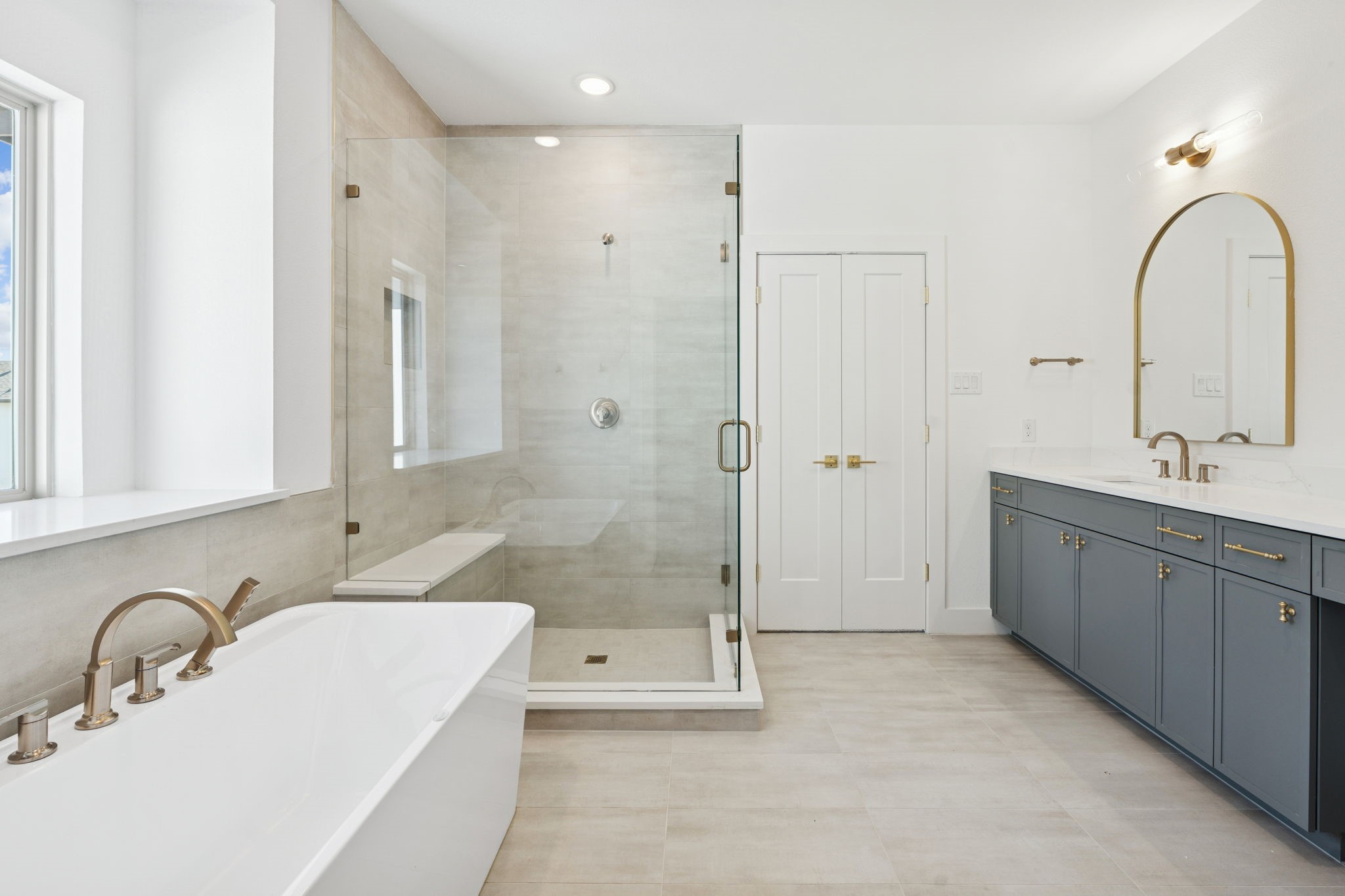 444 Waters Edge Drive 719