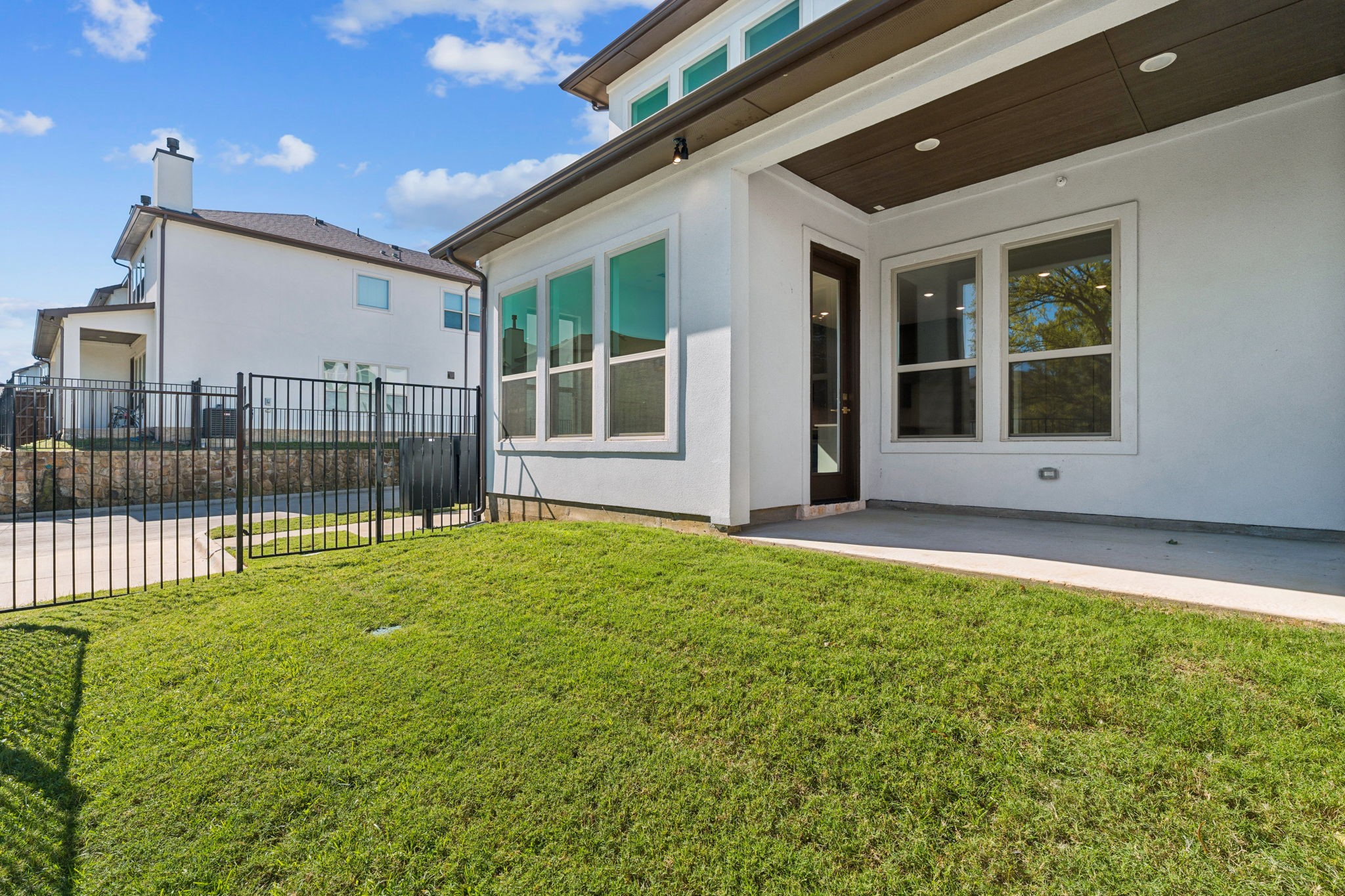 444 Waters Edge Drive 719