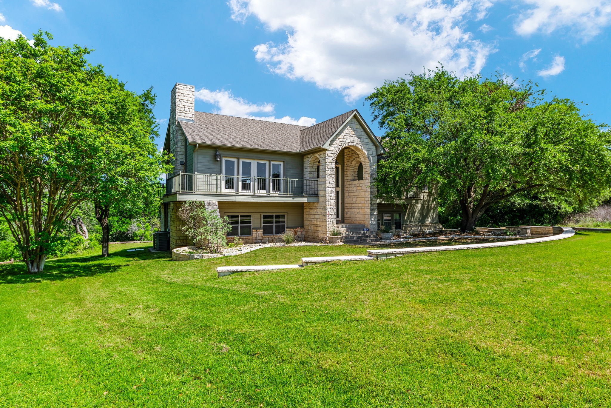 1239 Overlook Court