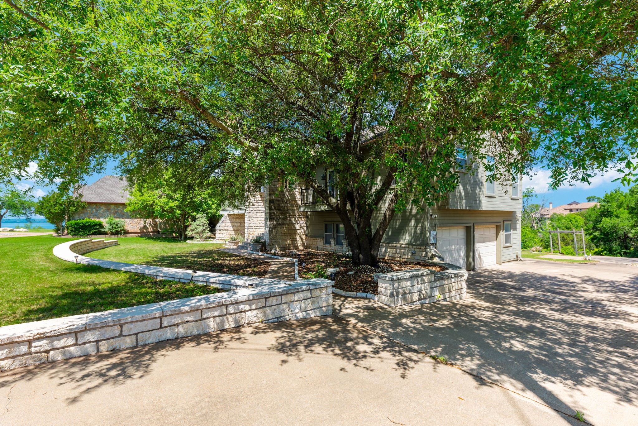 1239 Overlook Court