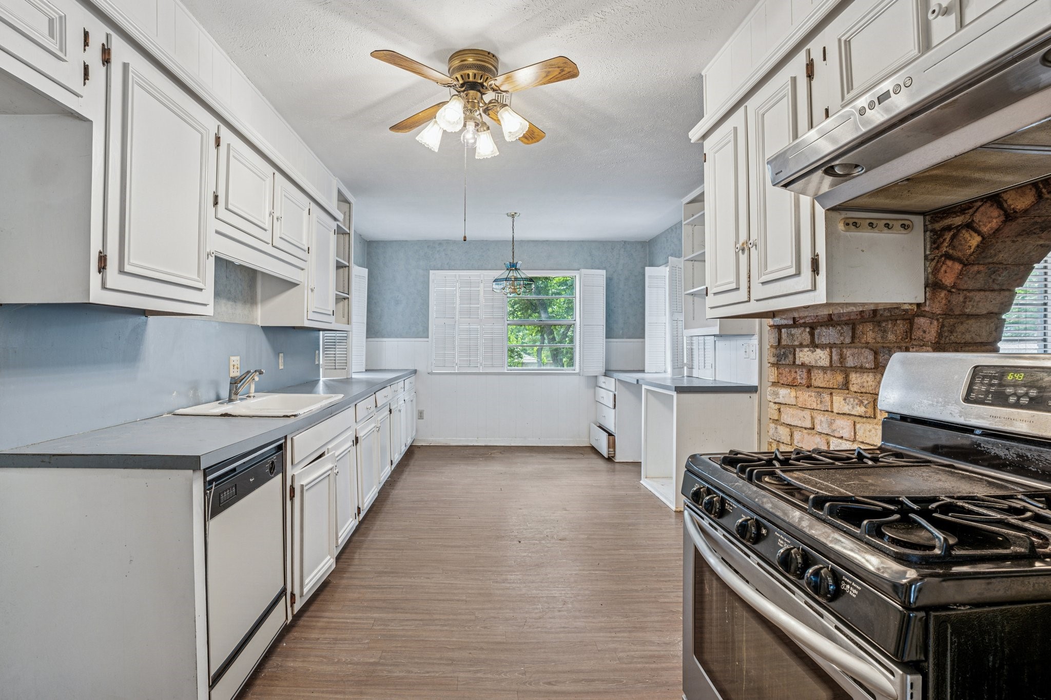 305 Bluebonnet Drive