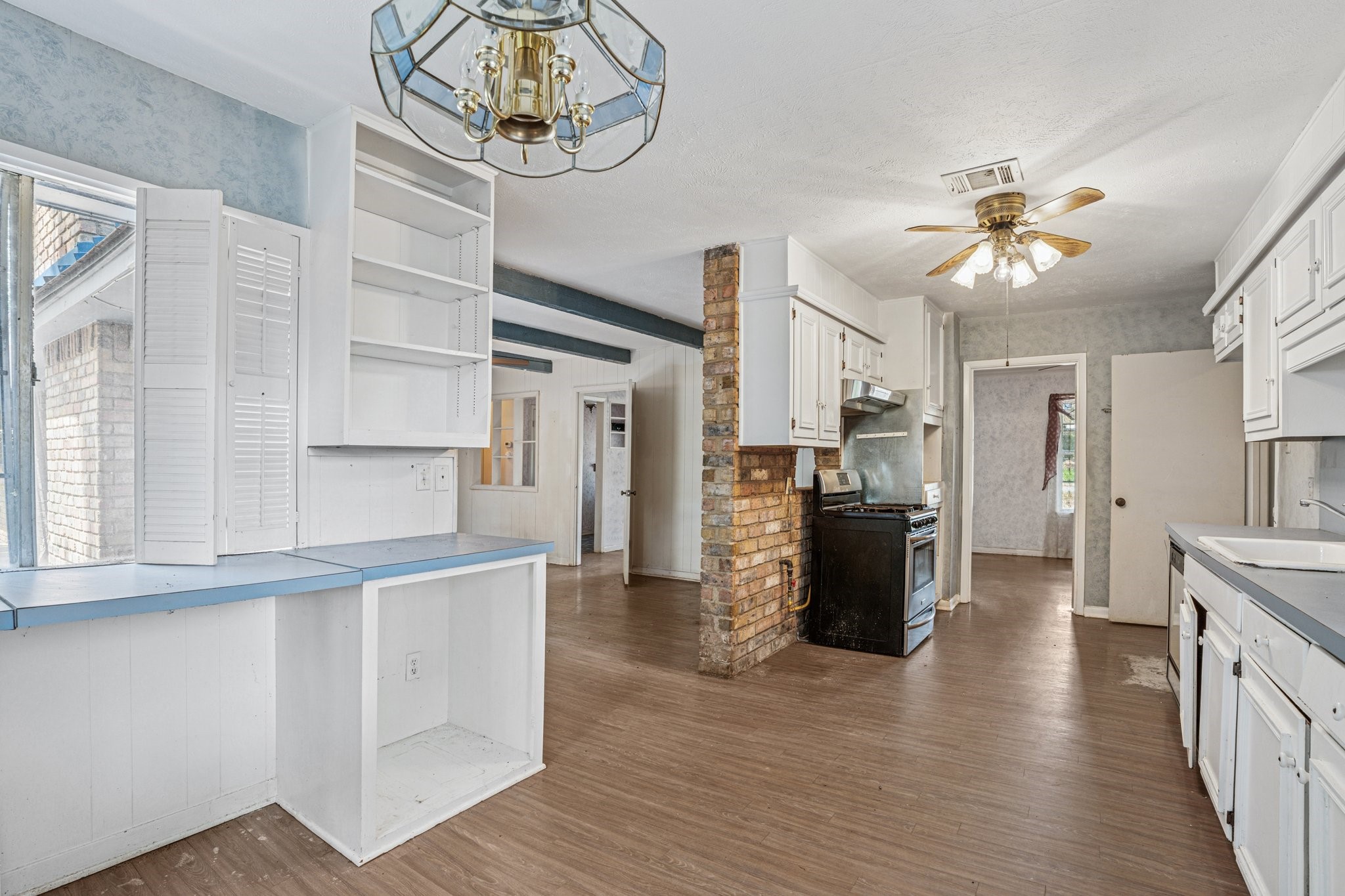 305 Bluebonnet Drive