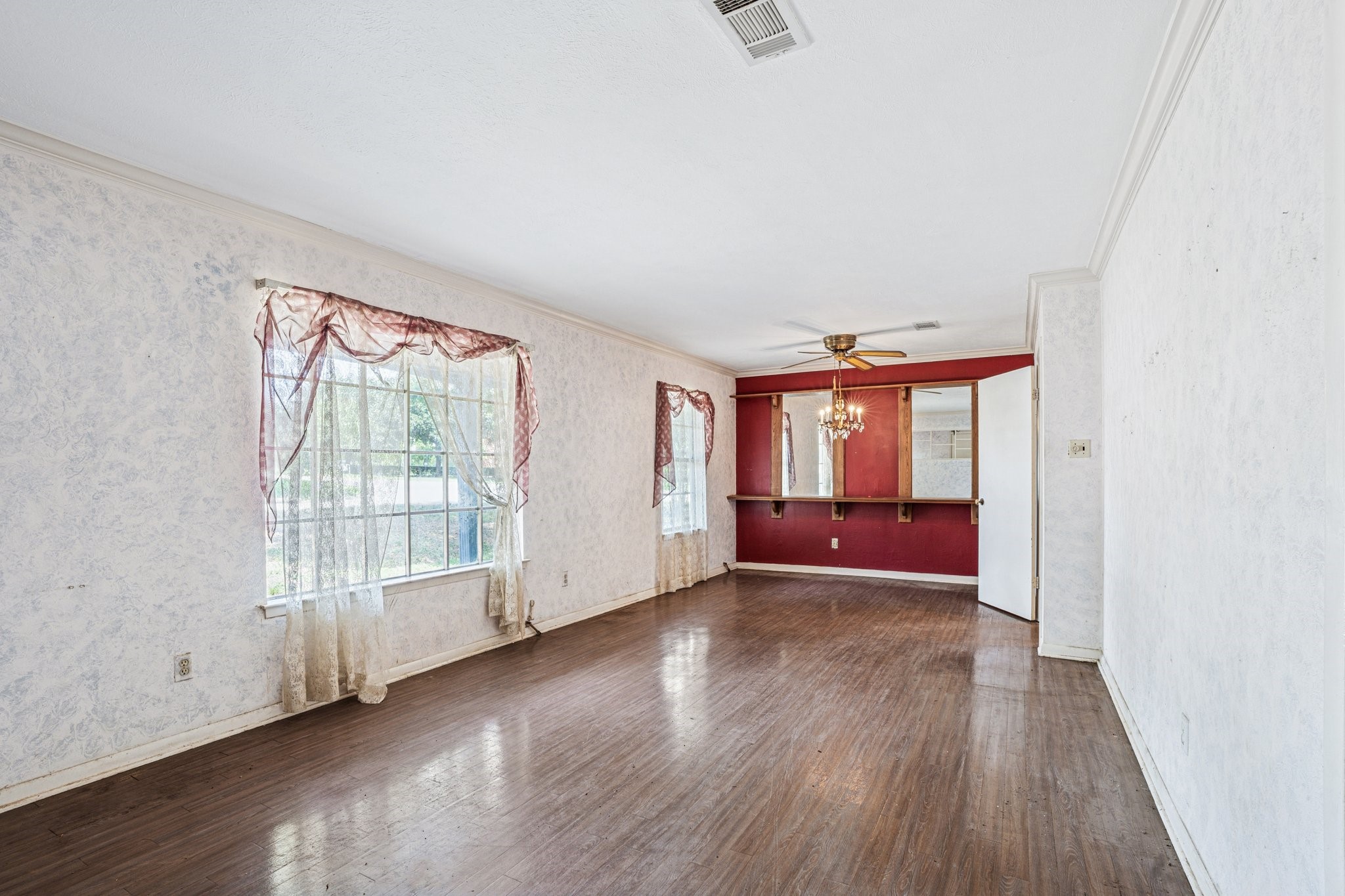 305 Bluebonnet Drive