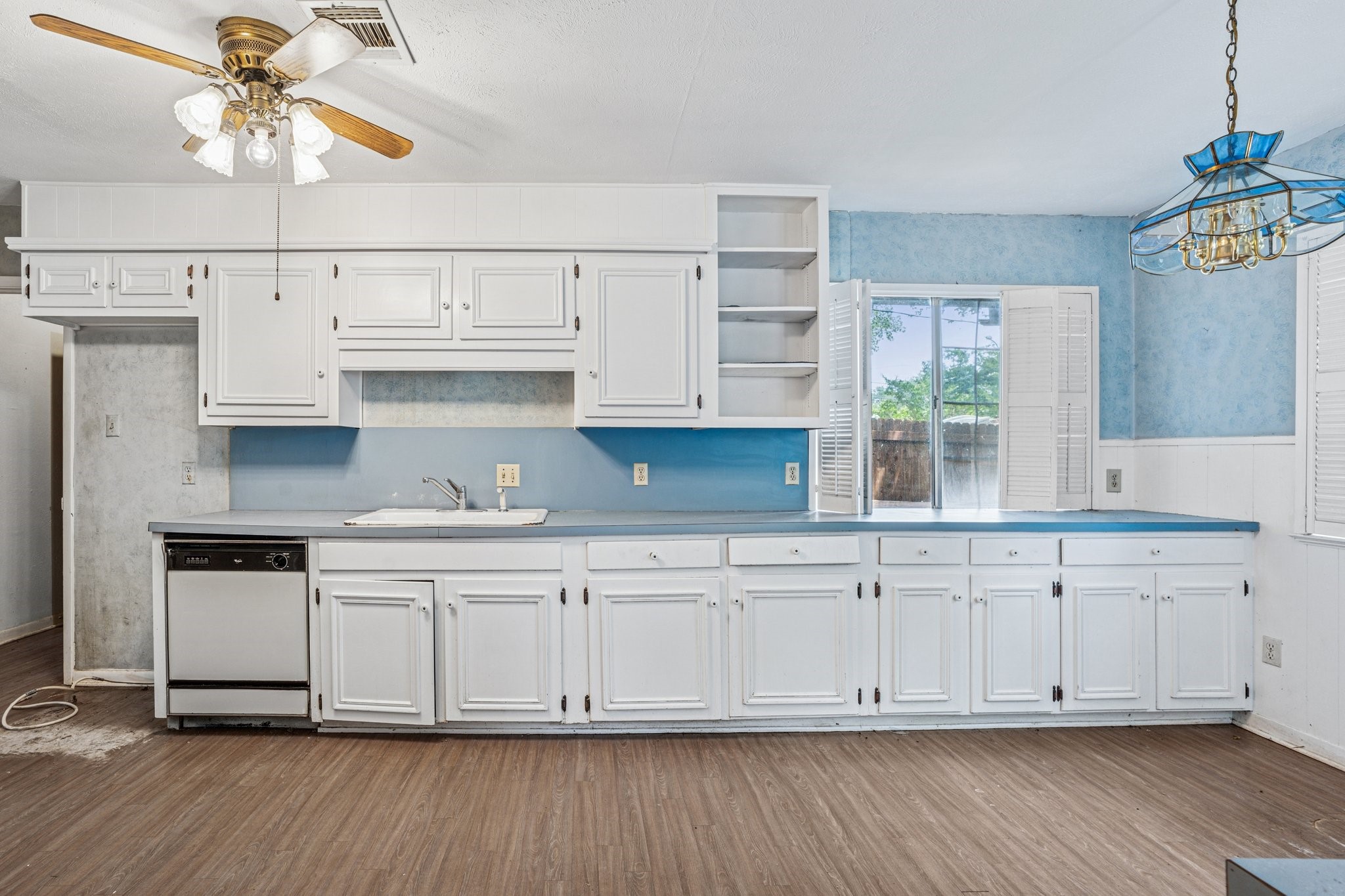 305 Bluebonnet Drive