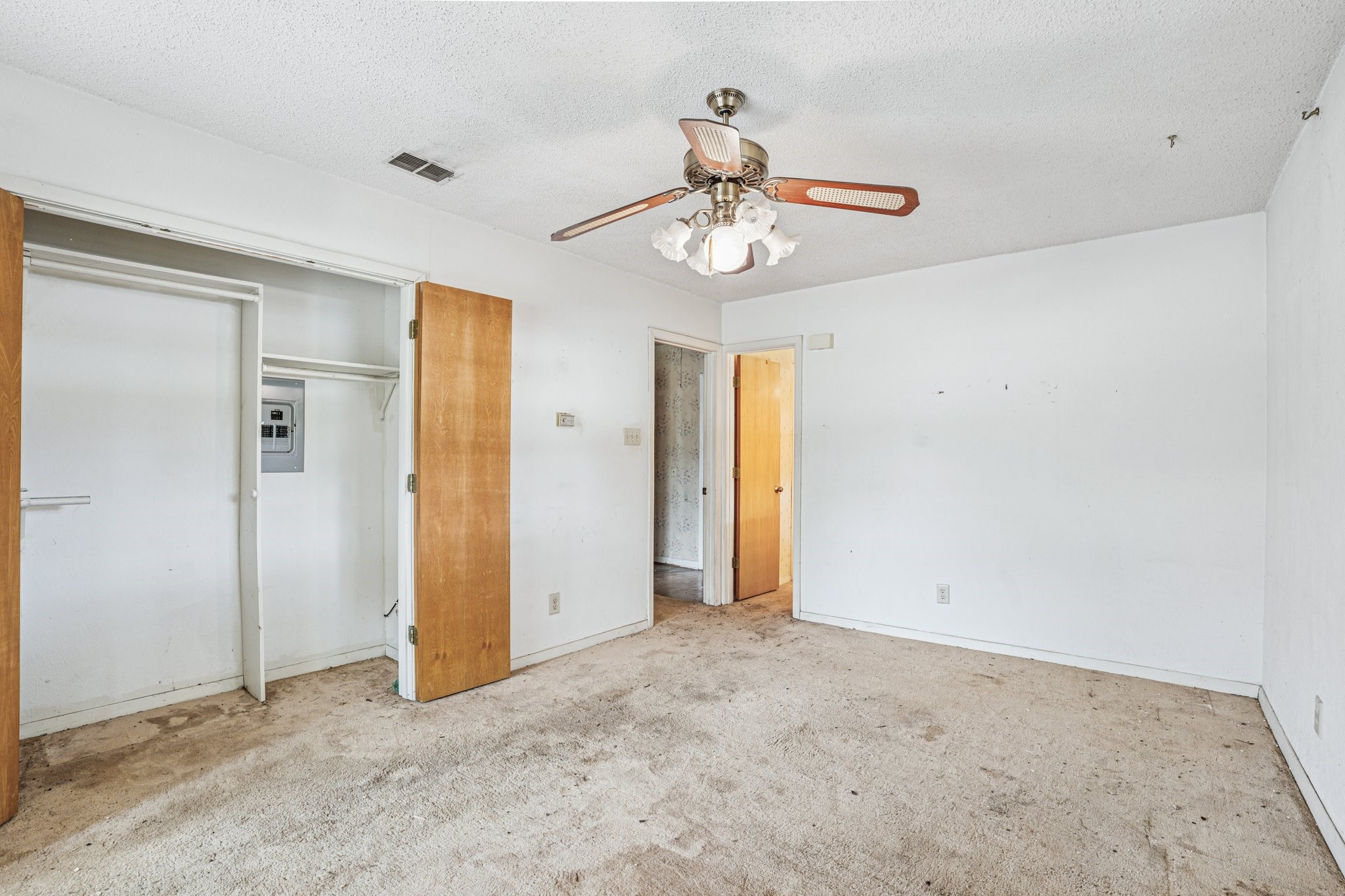 305 Bluebonnet Drive
