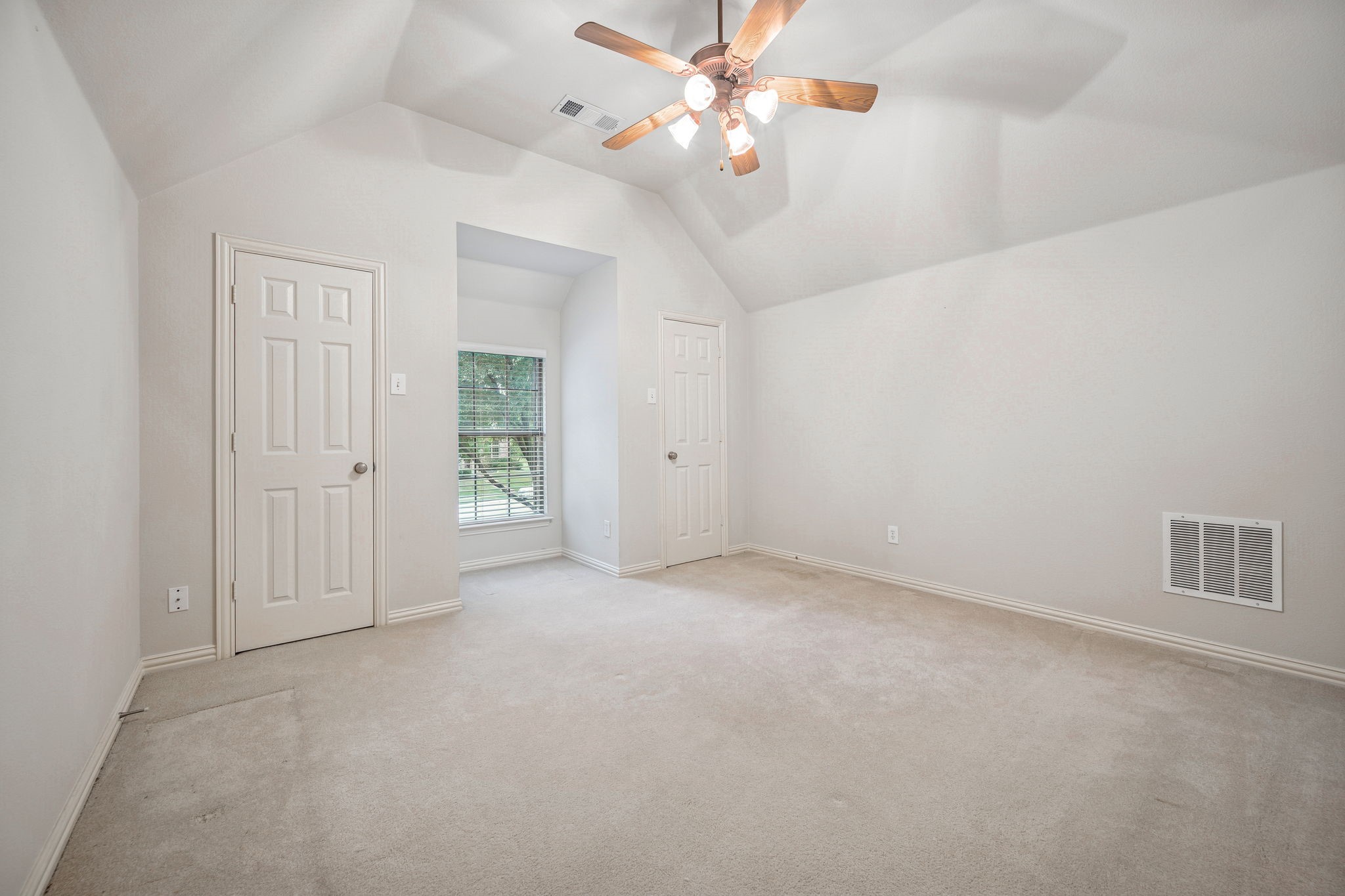 9121 Crockett Drive