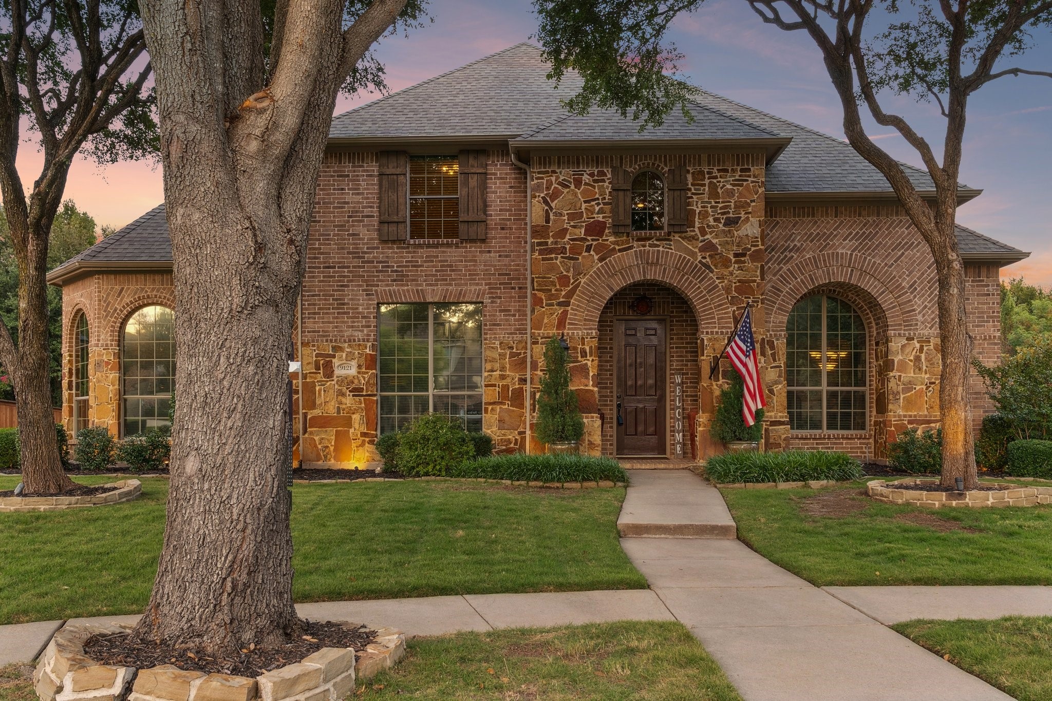 9121 Crockett Drive