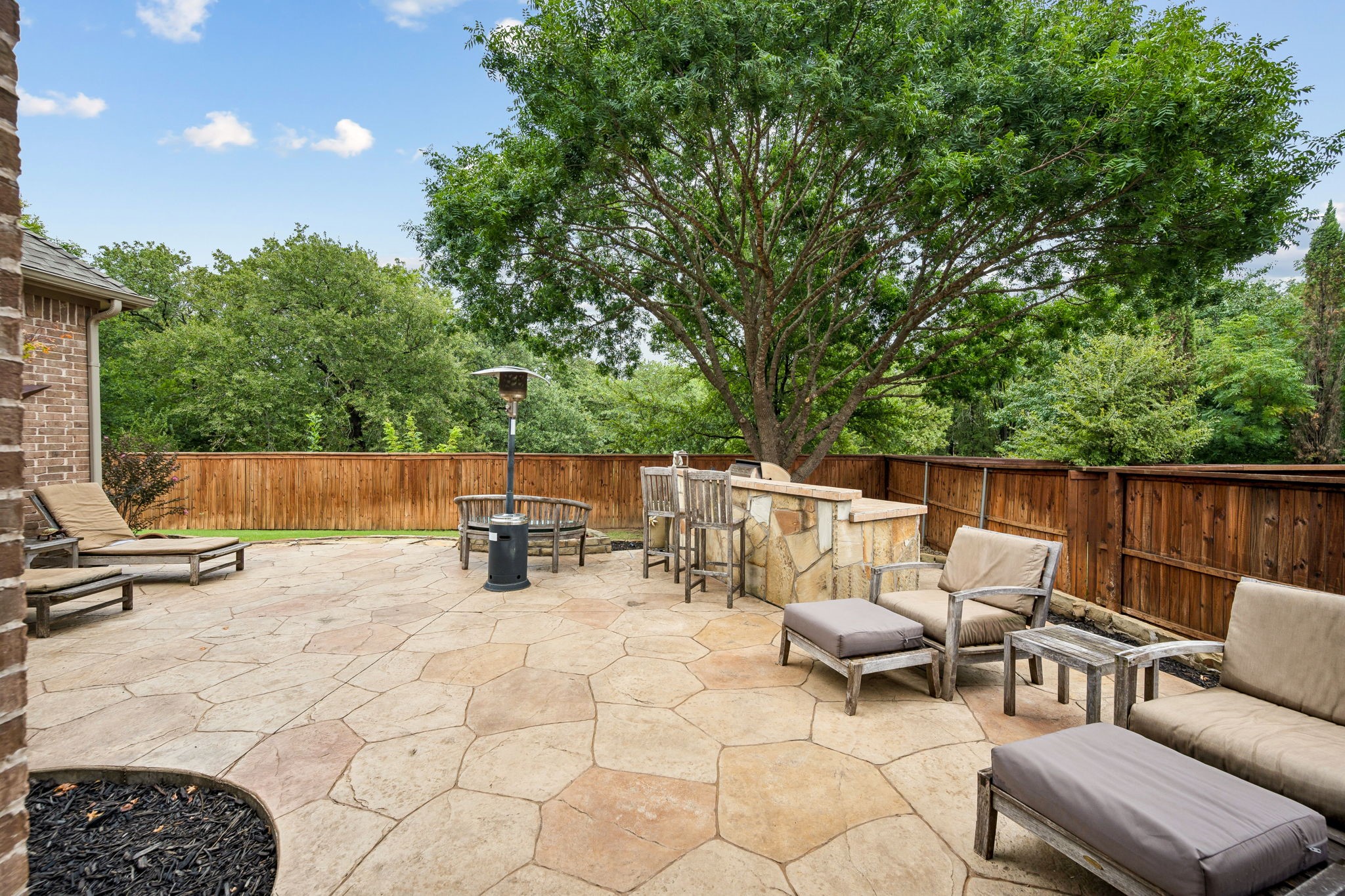 9121 Crockett Drive