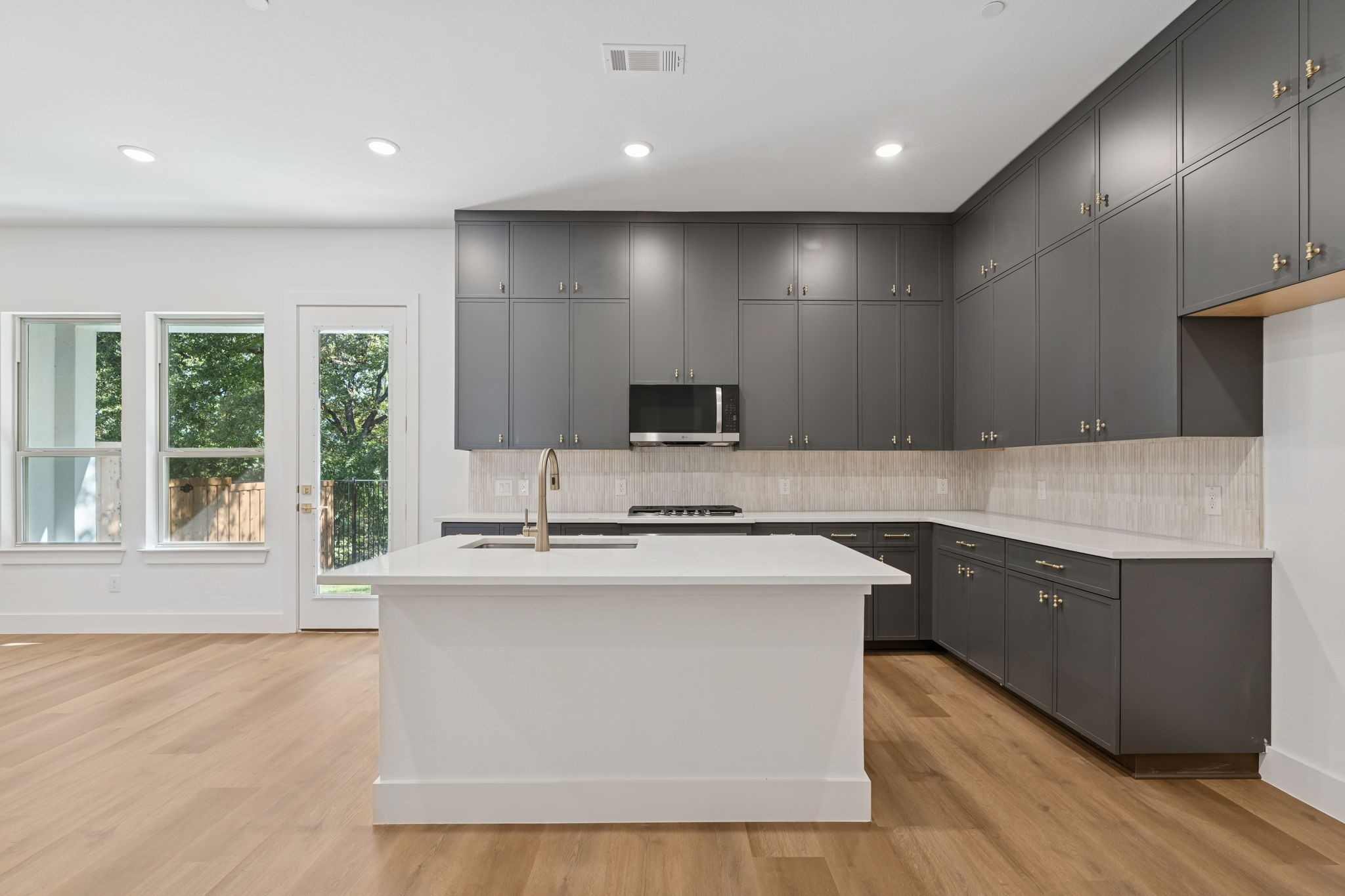 428 Waterscape Drive 1340