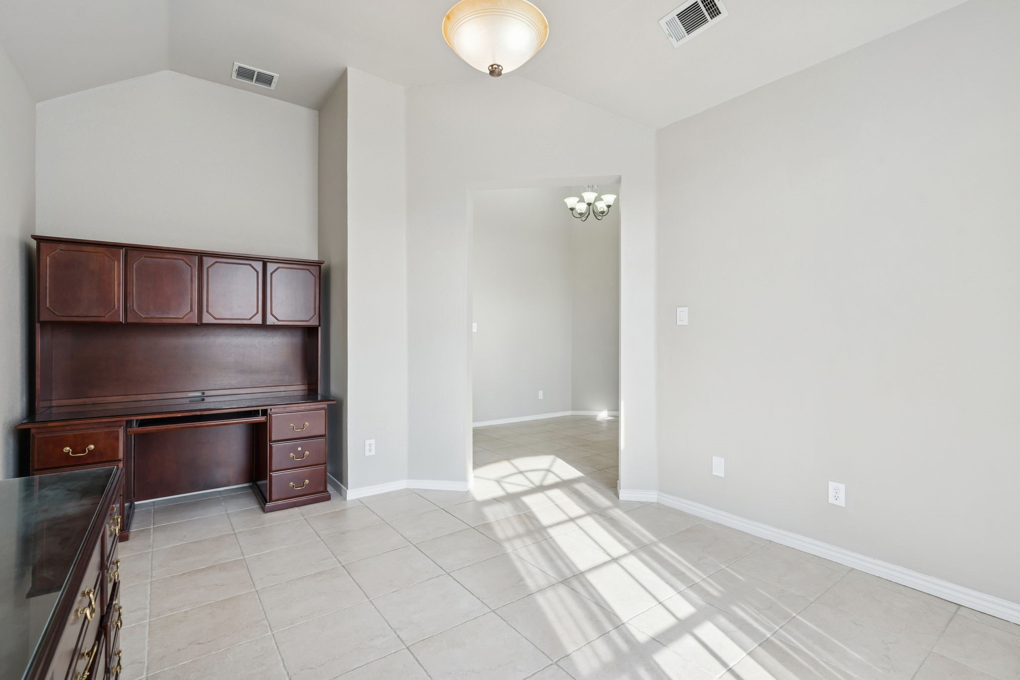 1433 Brazos Boulevard