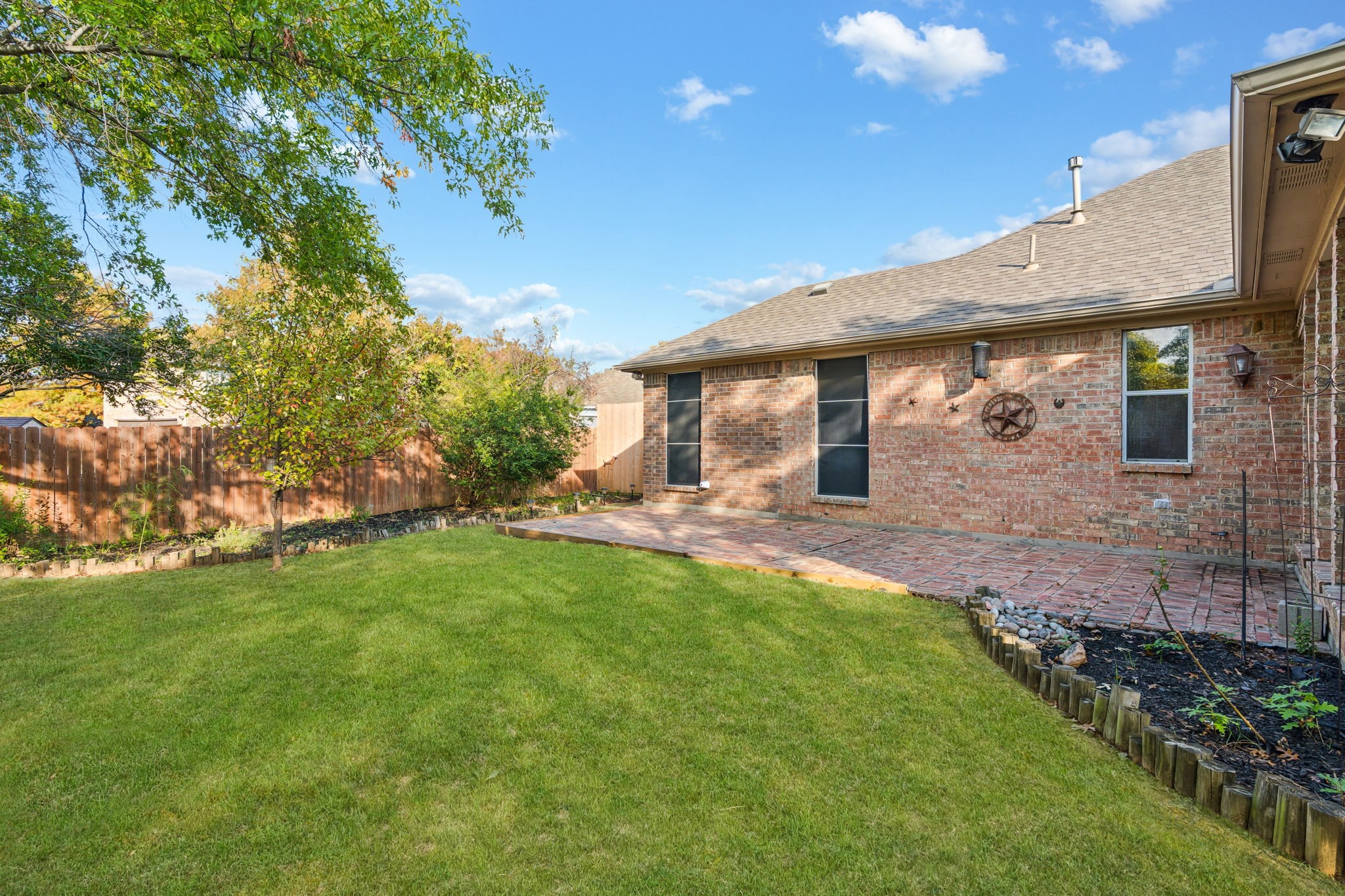 1433 Brazos Boulevard