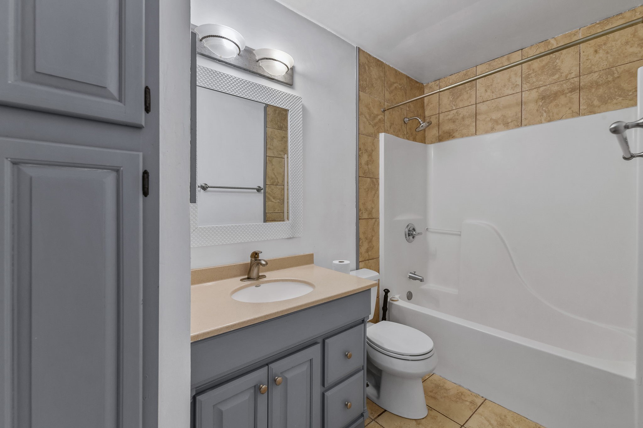 801 Meadowlark Drive