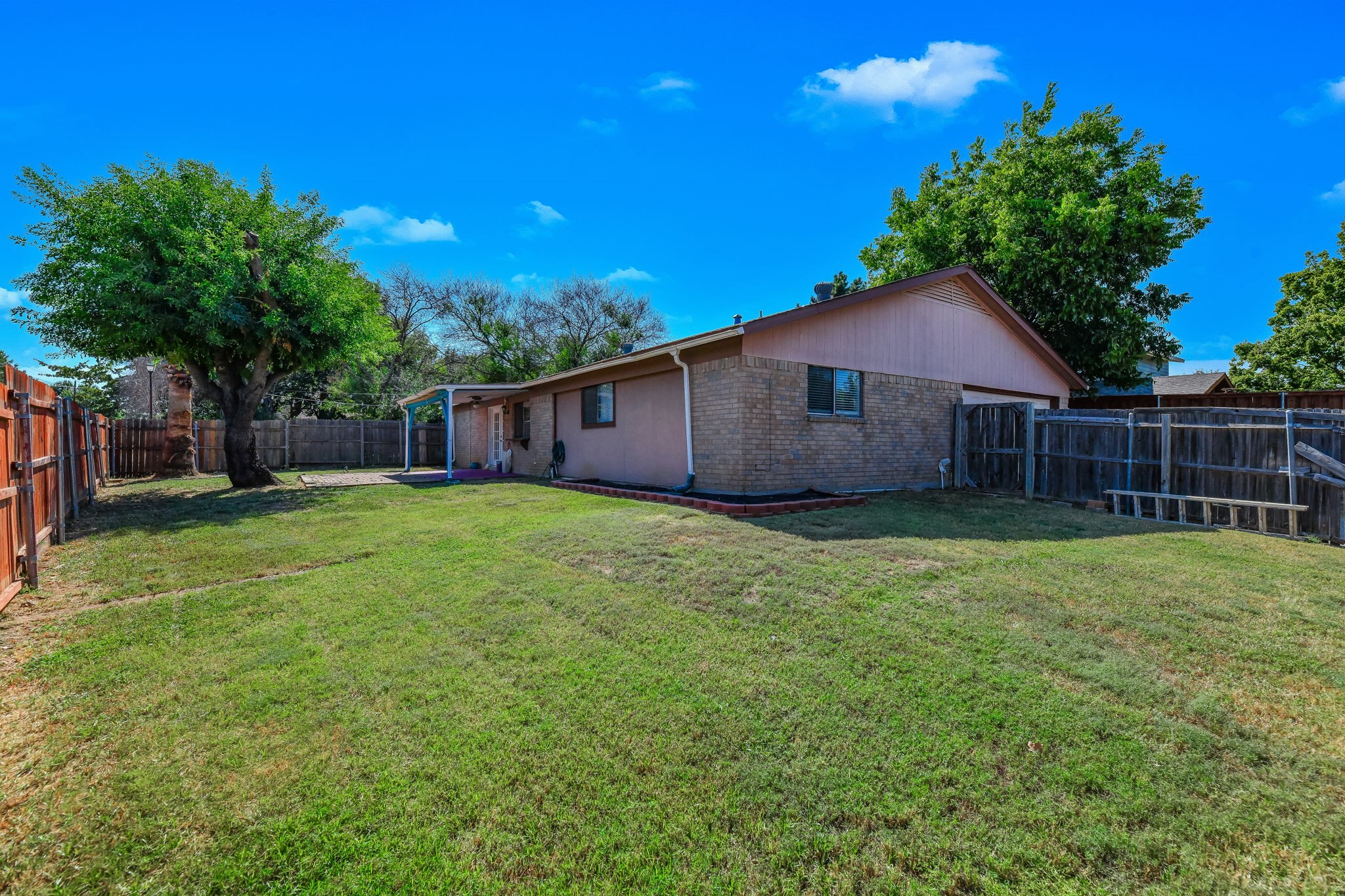 801 Meadowlark Drive