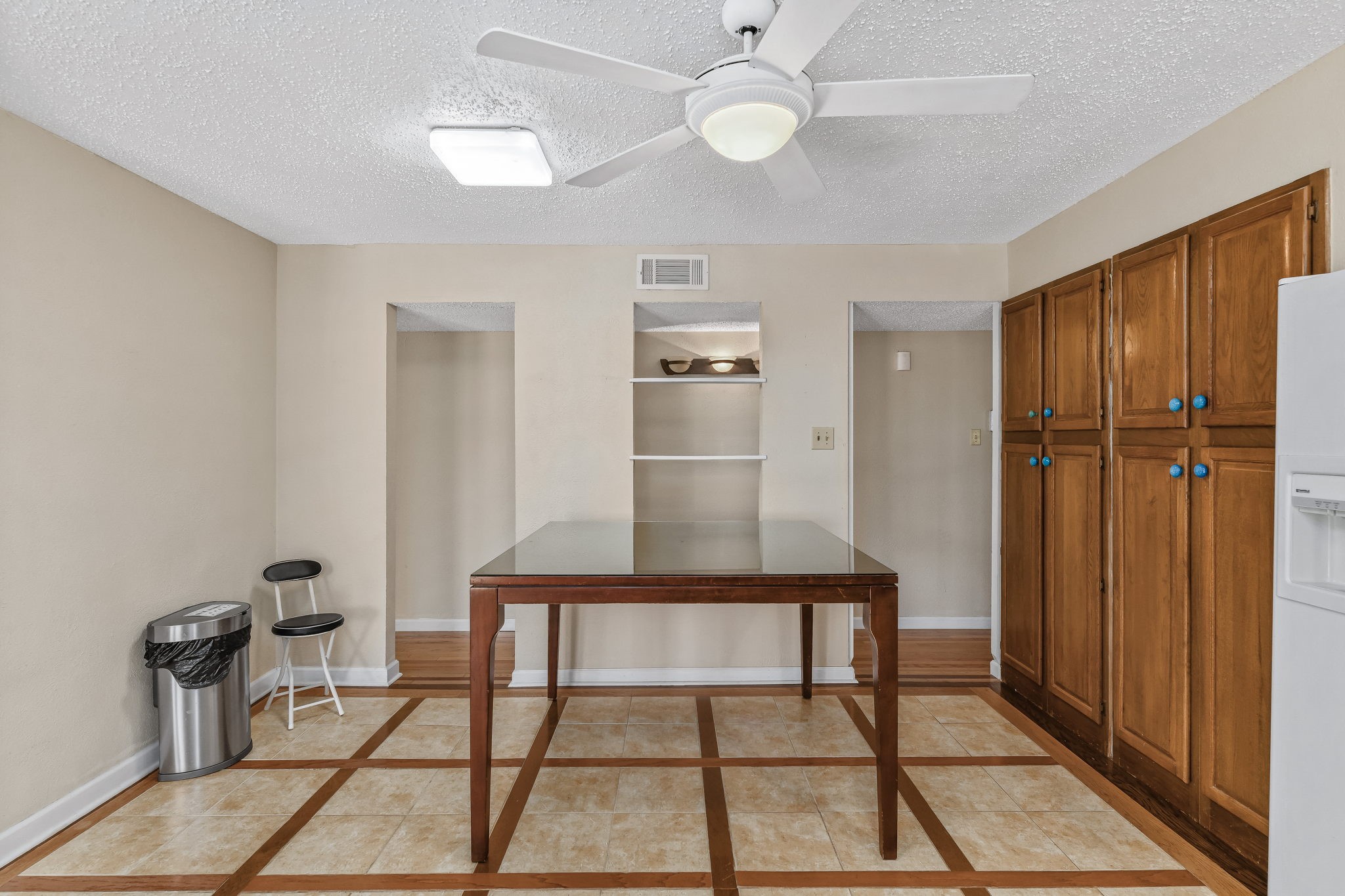 801 Meadowlark Drive