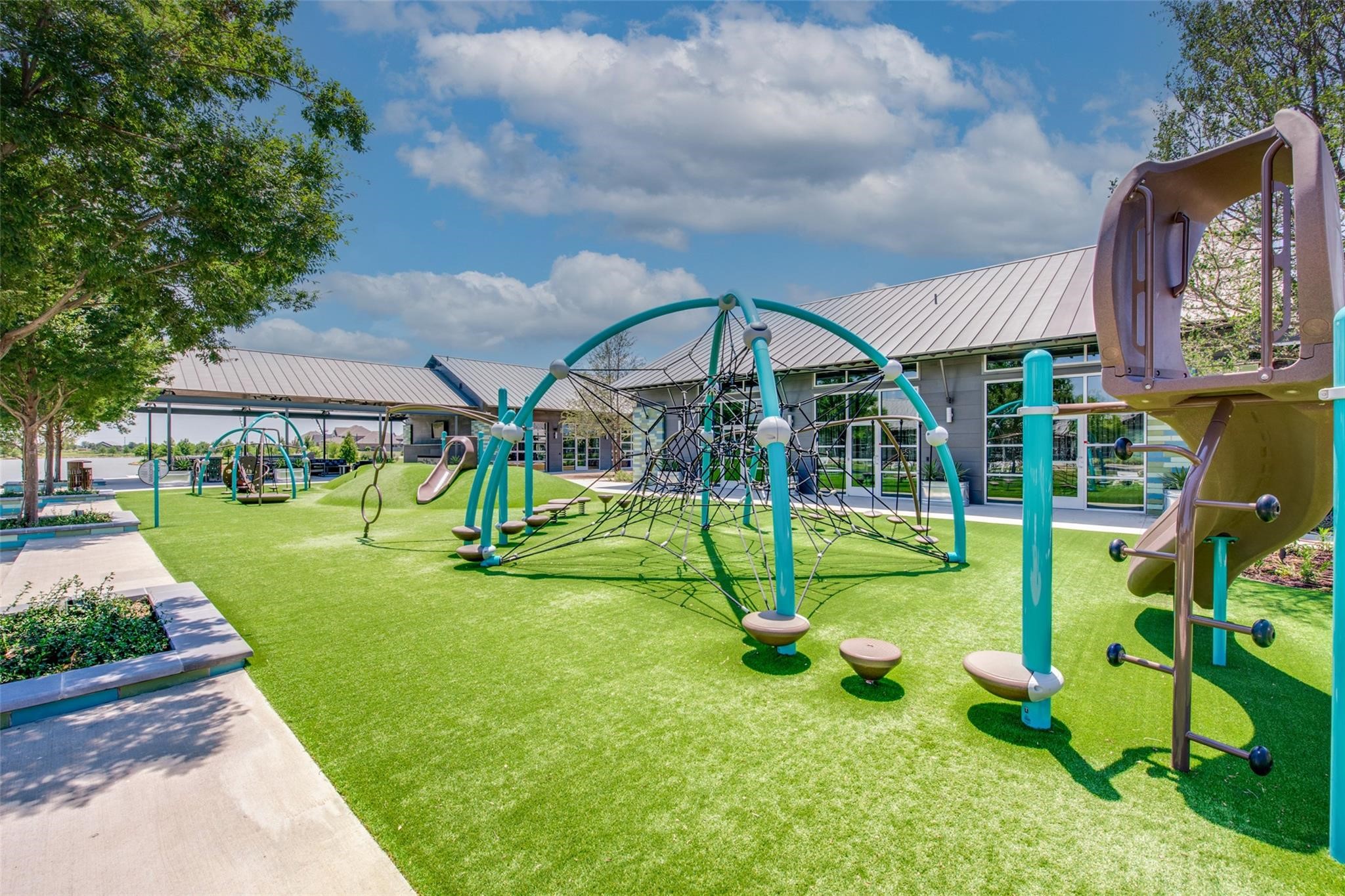 1605 Moss Trail Court