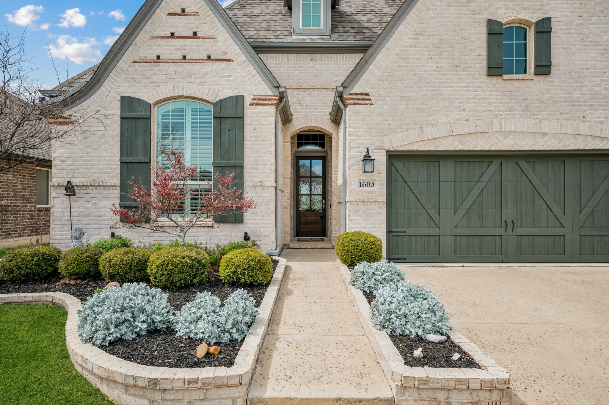 1605 Moss Trail Court