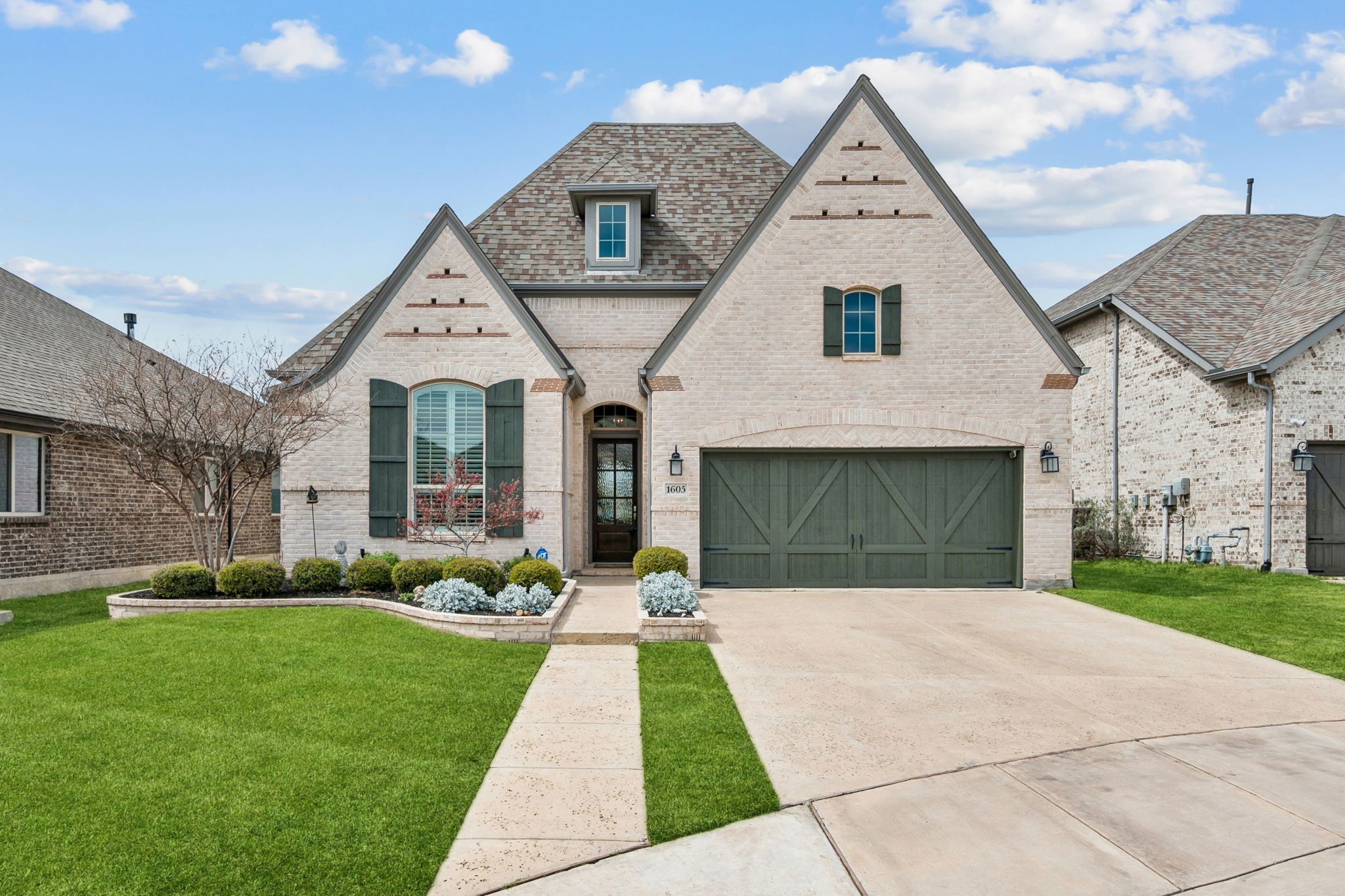 1605 Moss Trail Court