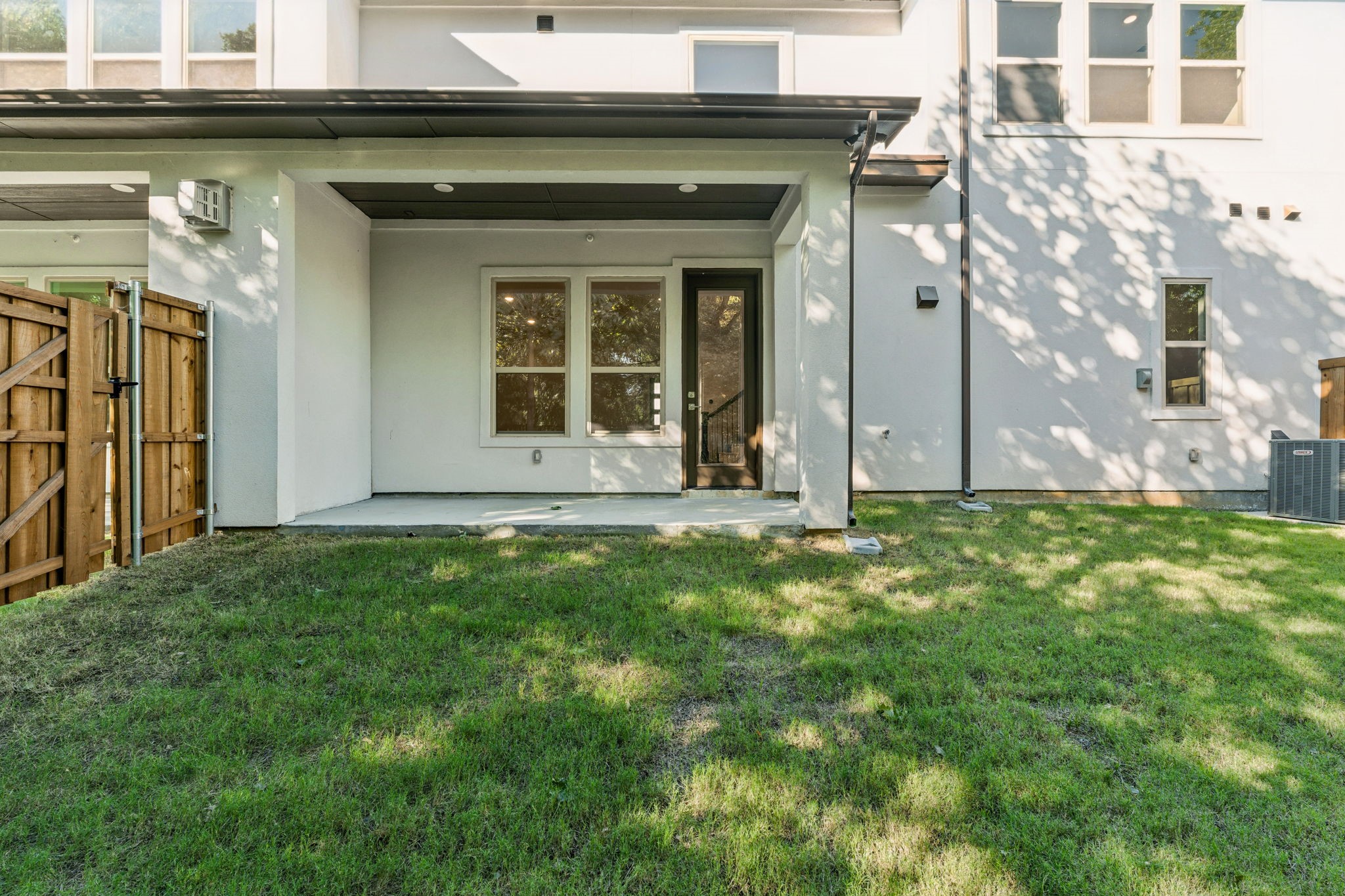 452 Waters Edge Drive 824
