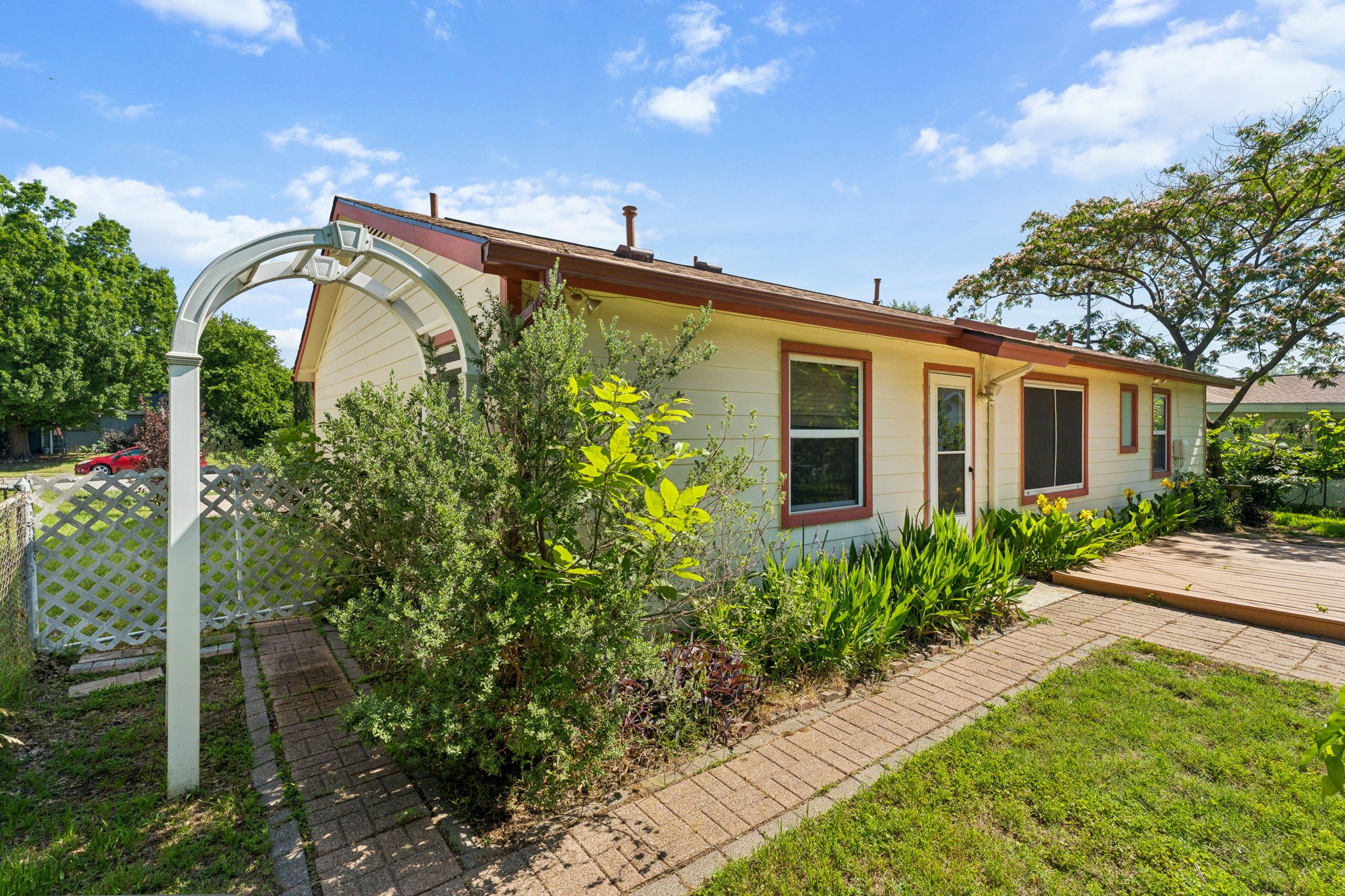 1822 Finley Road