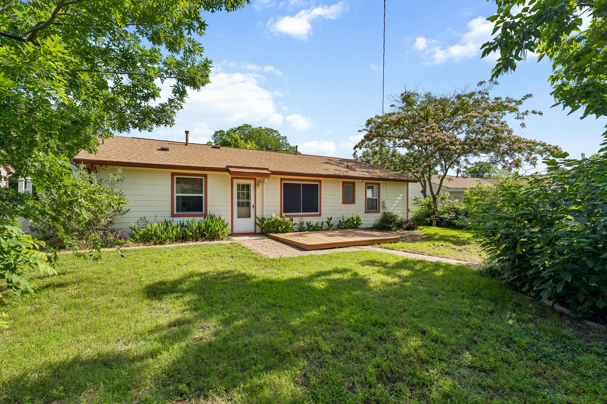 1822 Finley Road