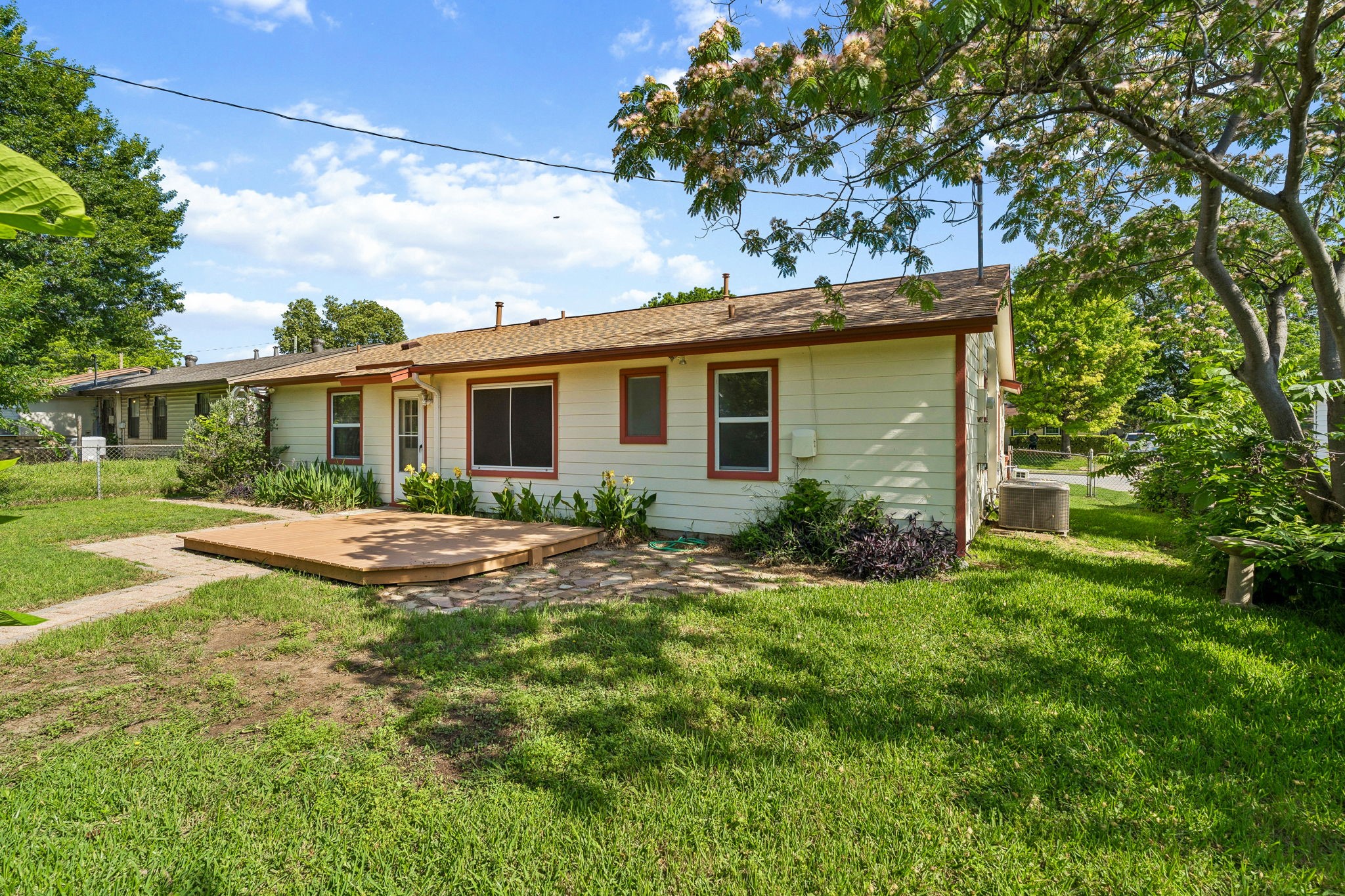 1822 Finley Road
