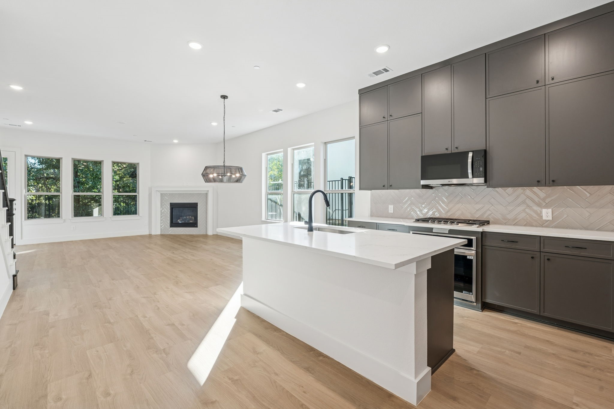 428 Waterscape Drive 1338
