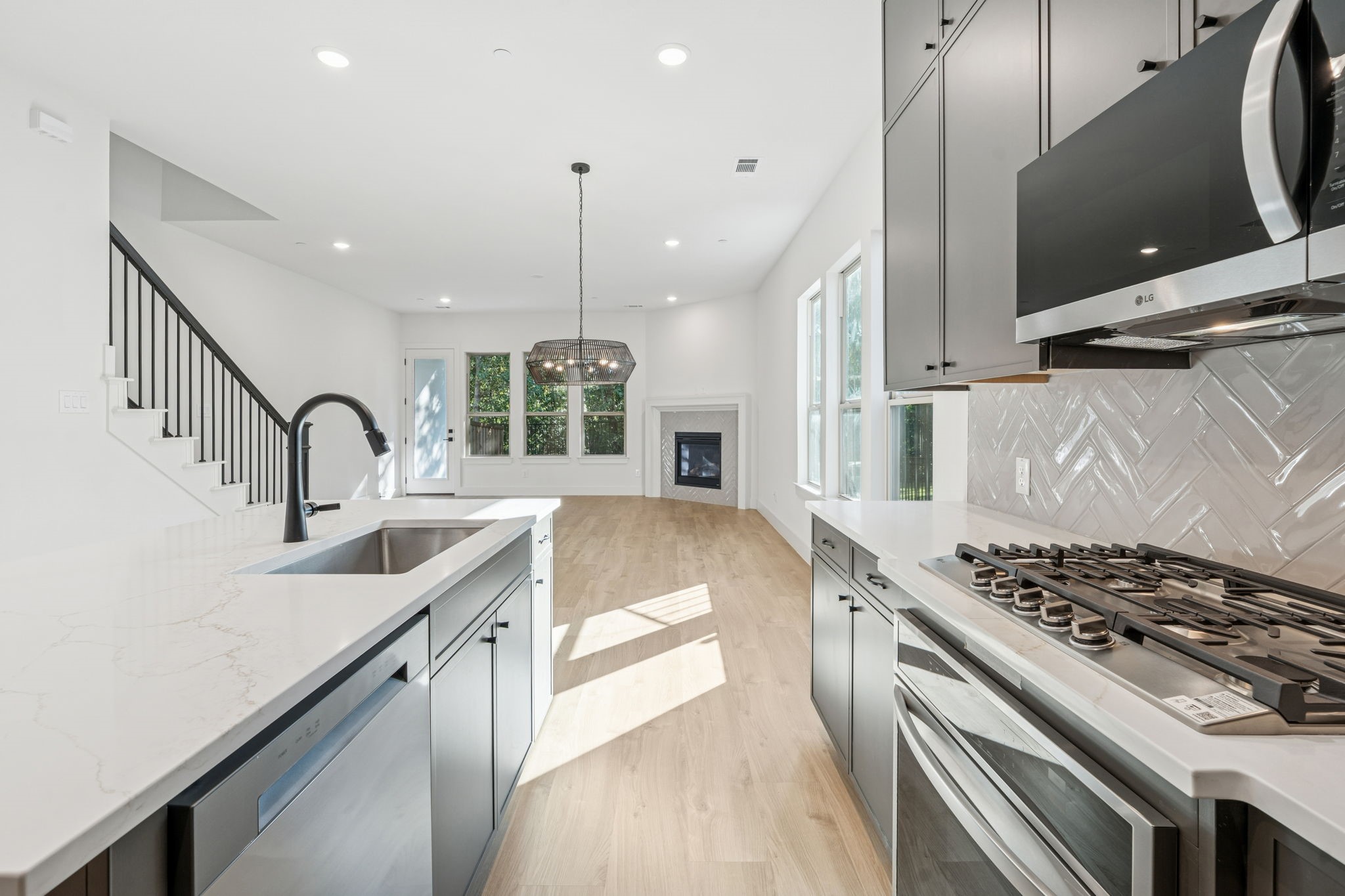 428 Waterscape Drive 1338